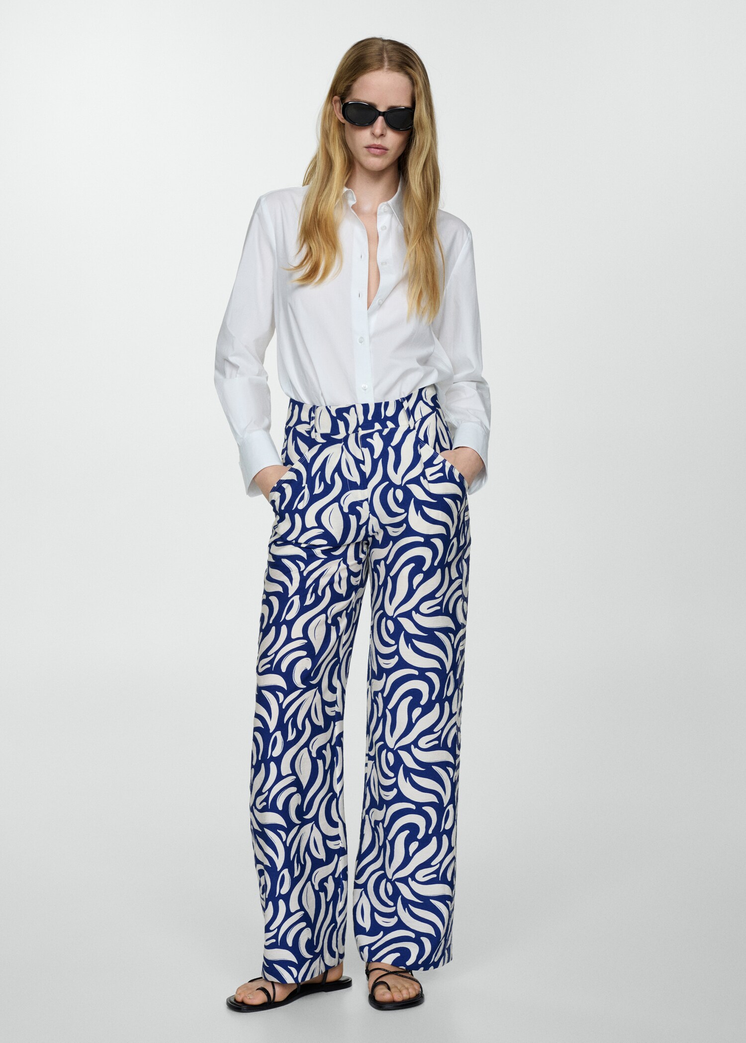Wideleg printed trousers with pleats - General plane