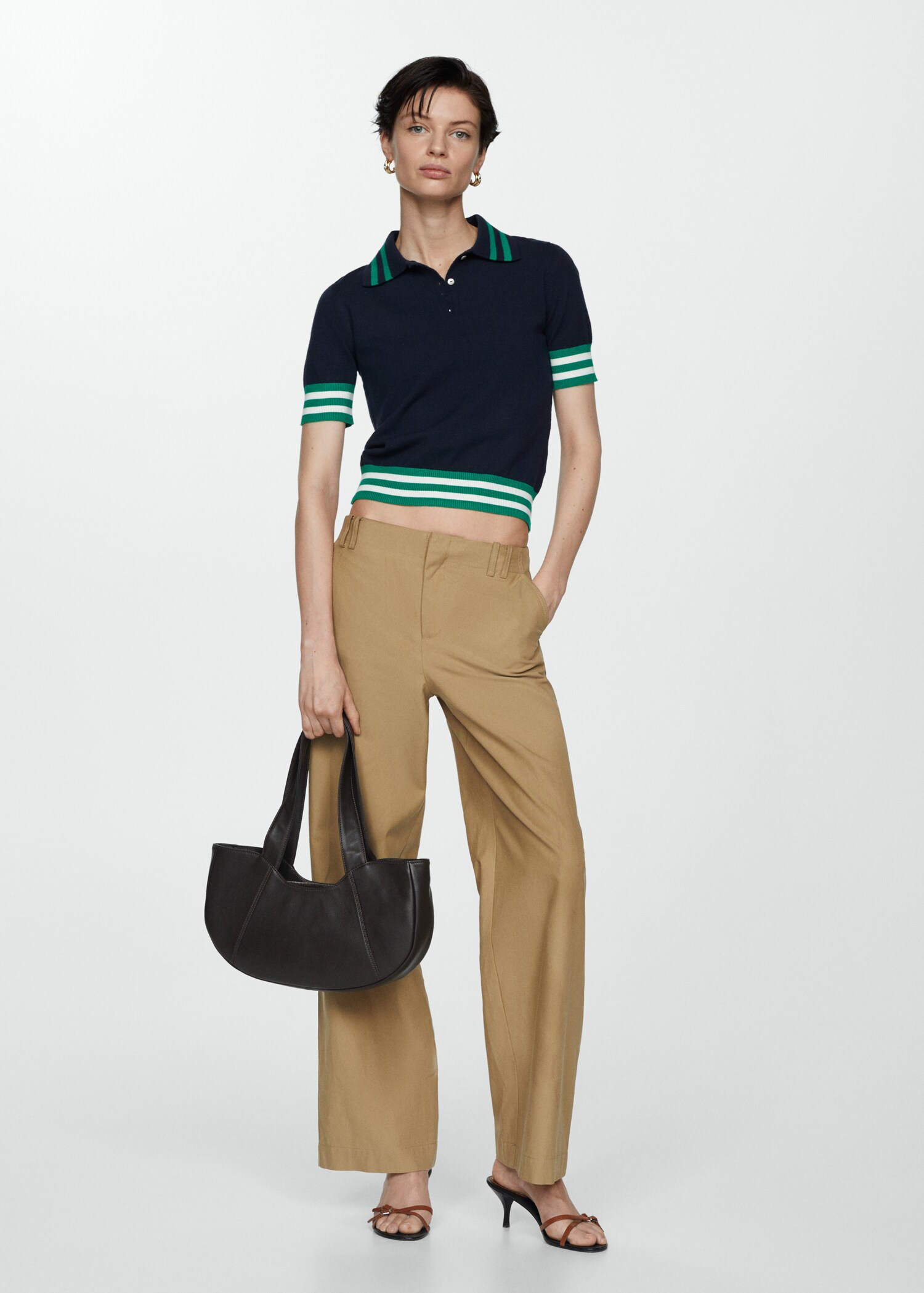Knitted polo-neck sweater - General plane