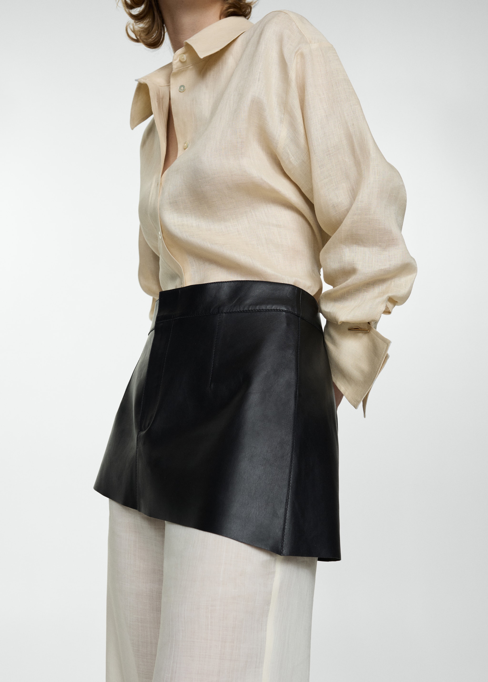Asymmetrical leather sash skirt - General plane