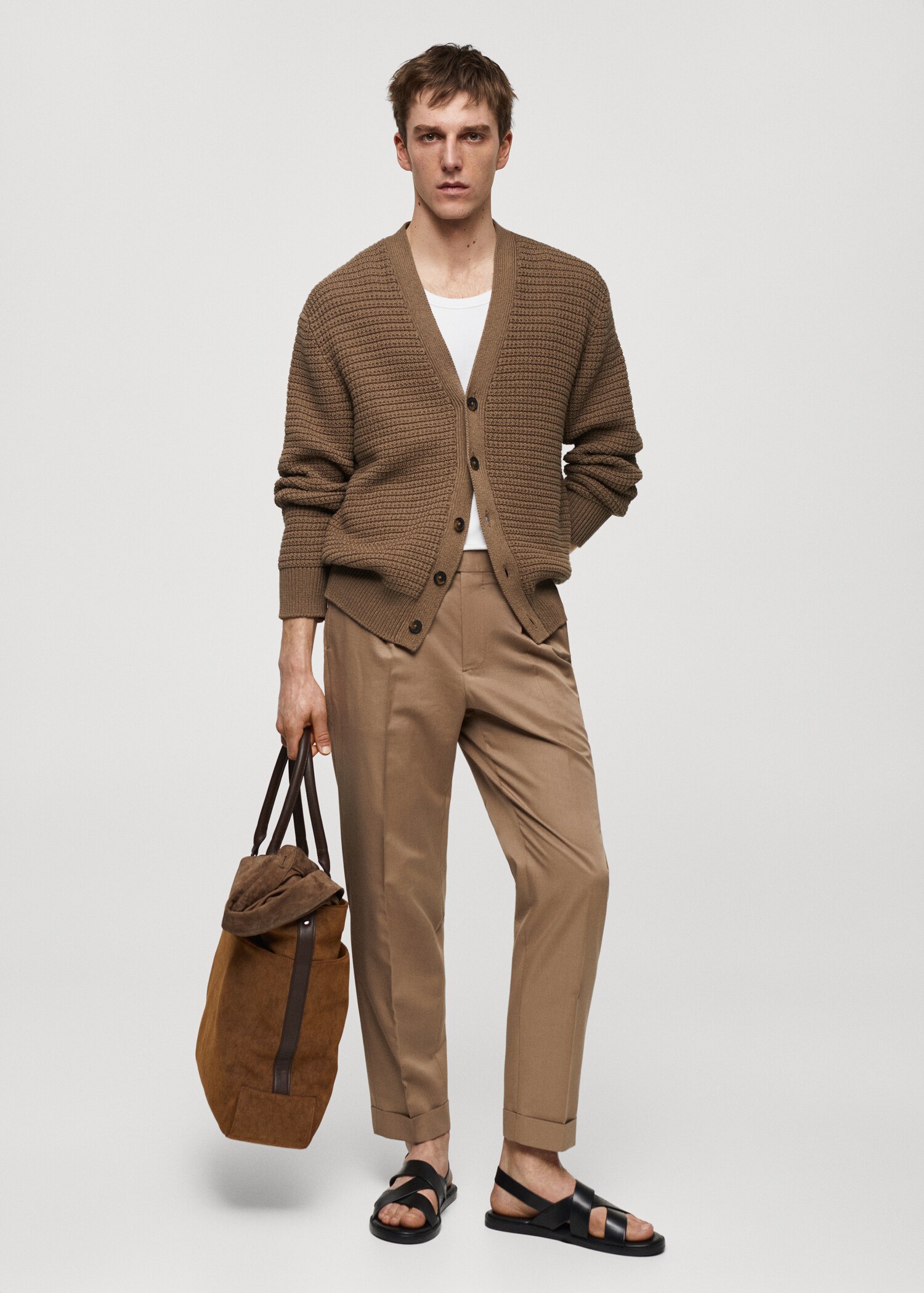 Buttoned knit braided cardigan - General plane