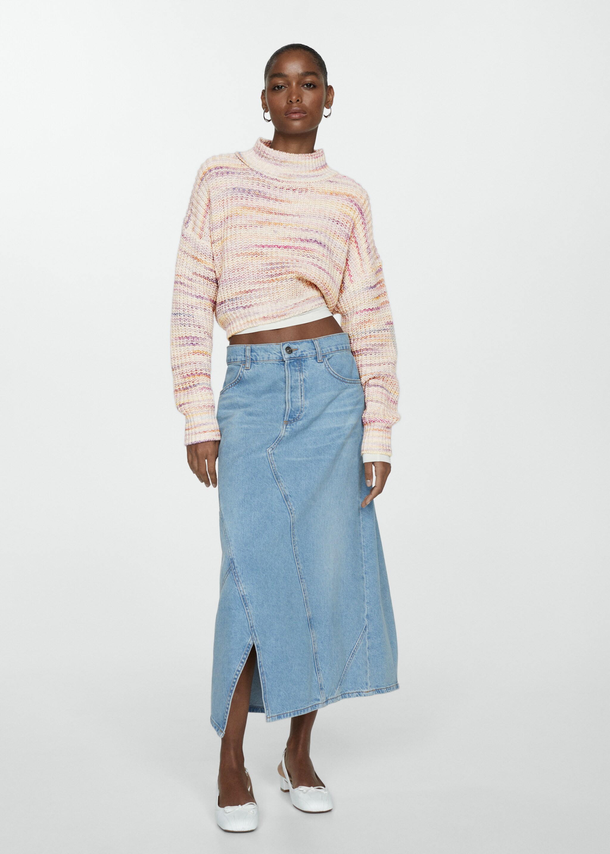 Pulover din tricot cropped - Plan general