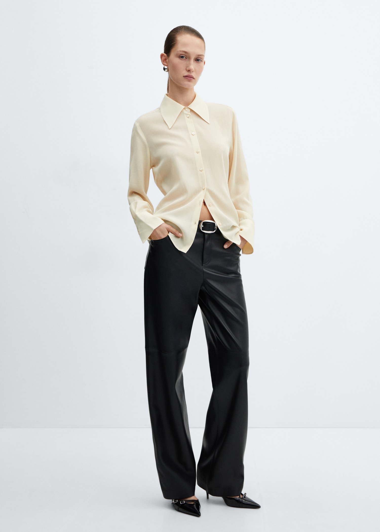 Buttoned flowy shirt - General plane