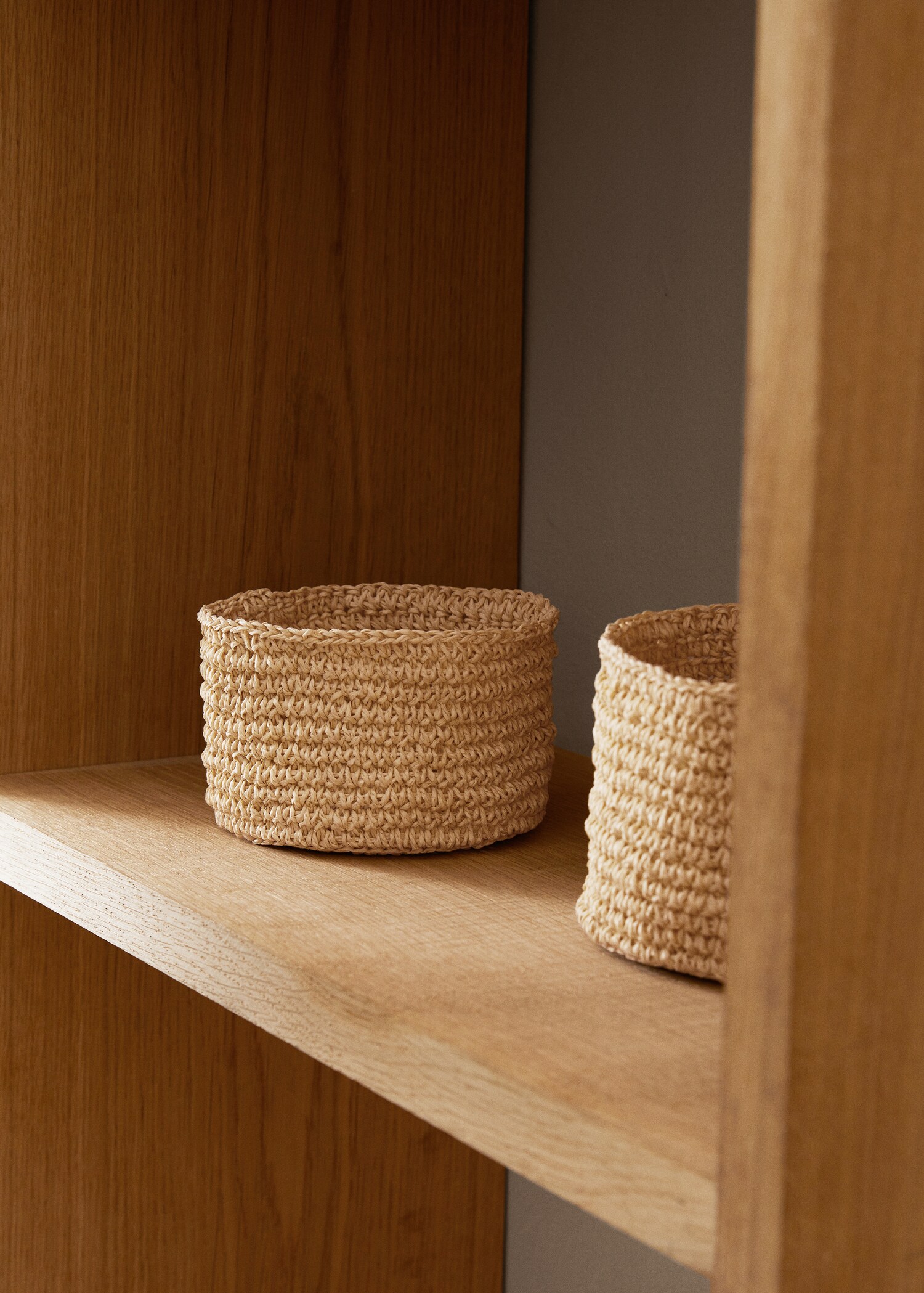Round braided basket 12x8cm - General plane