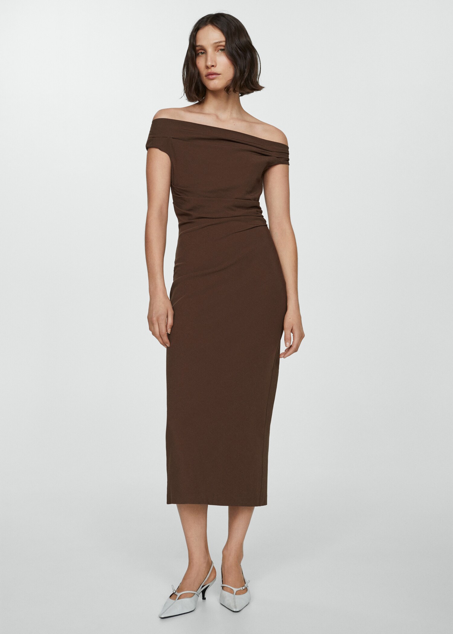 Off-the-shoulder draped dress - General plane