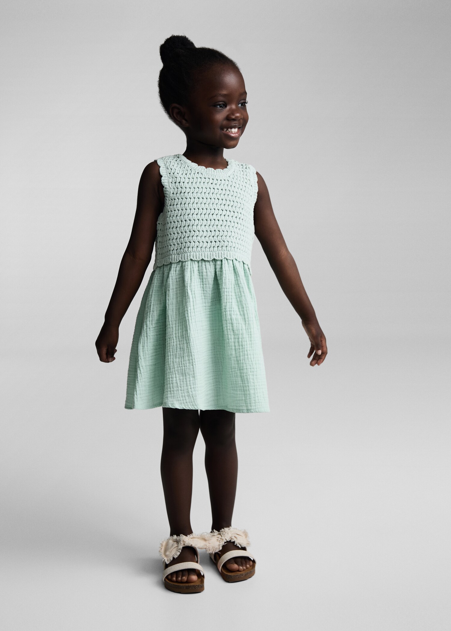 Crochet panel dress - General plane