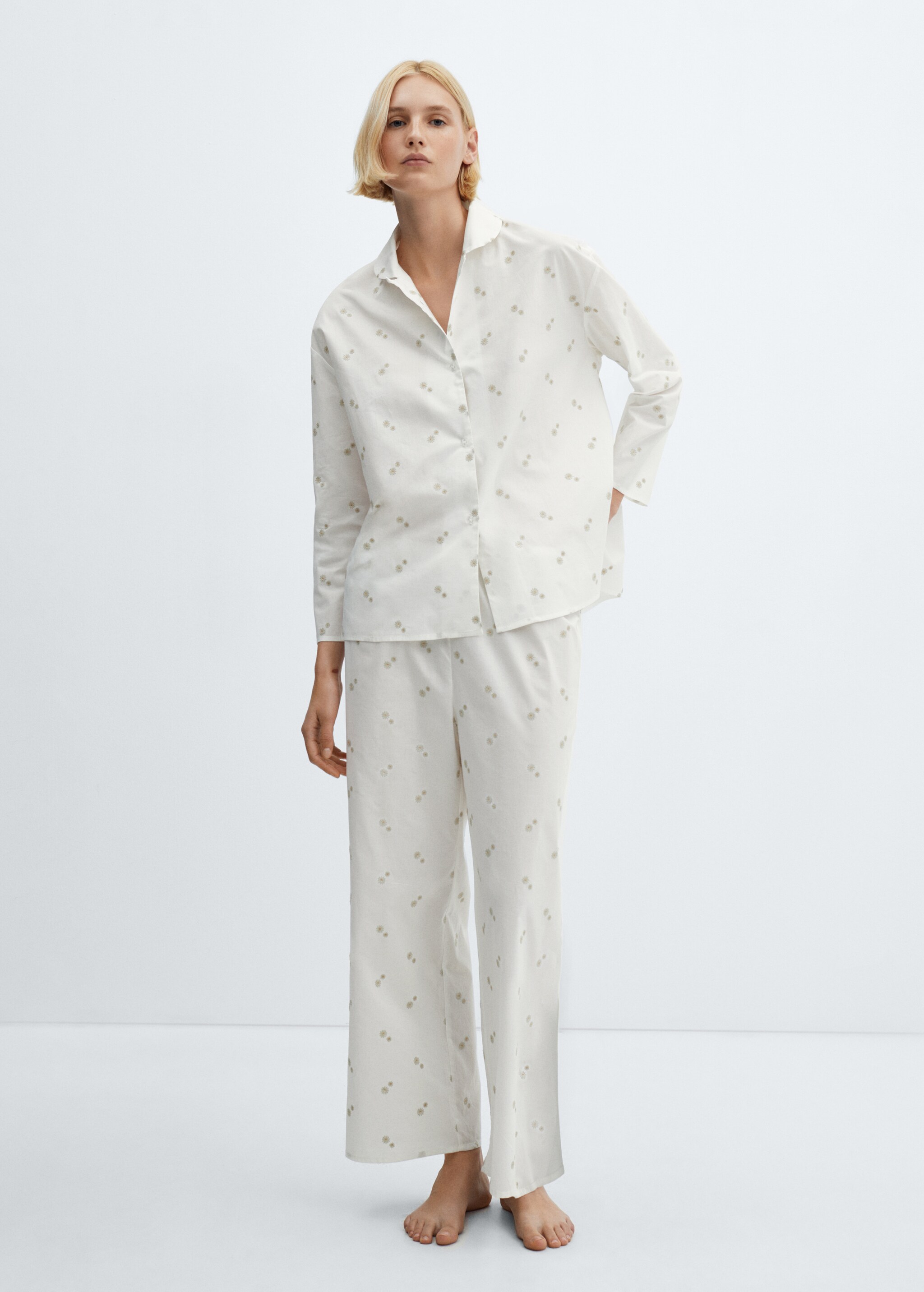 Koszula piżamowa z bawełny z kwiatowym haftem - Plan ogólny
