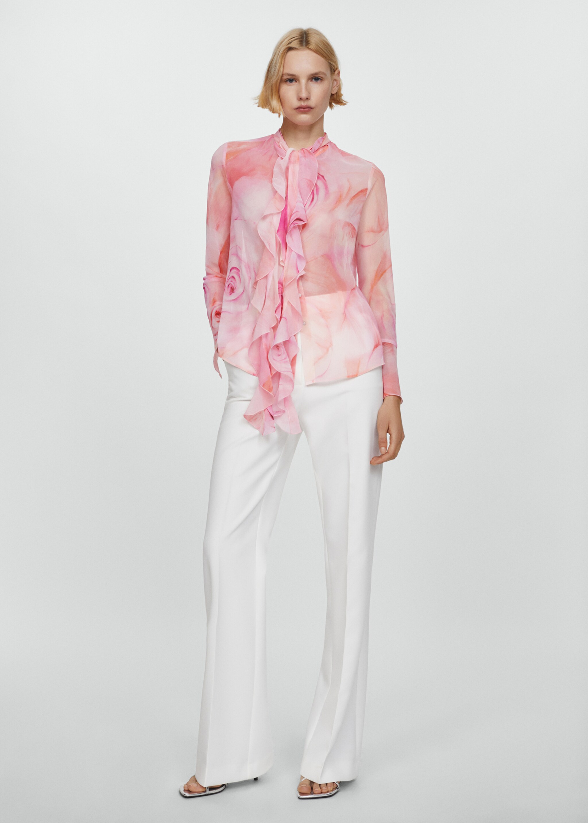 Blusa estampada volantes - Plano general