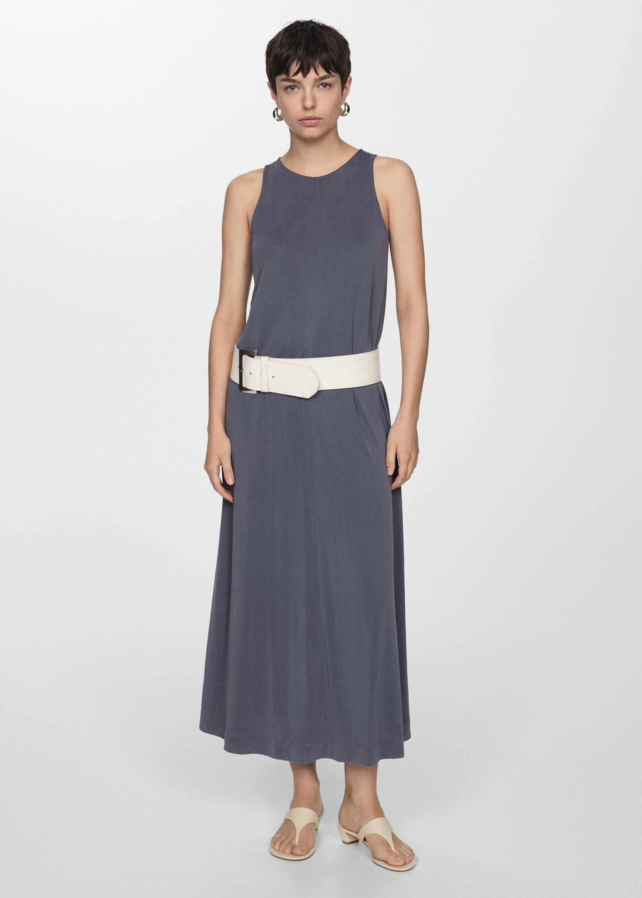 Long dress with straps - General plane