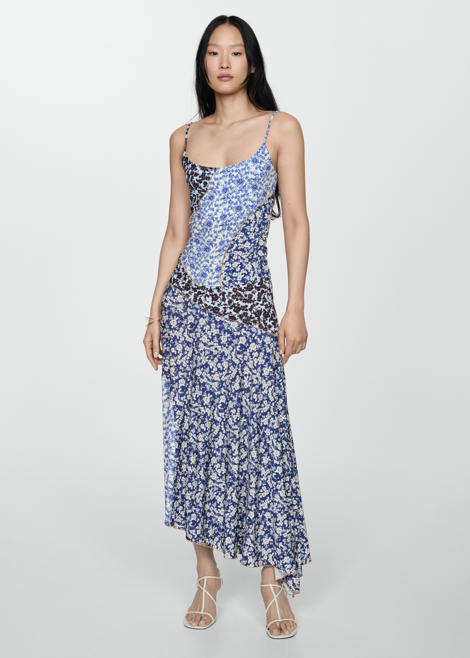 Printed top with contrast stitching - Woman | MANGO United Kingdom