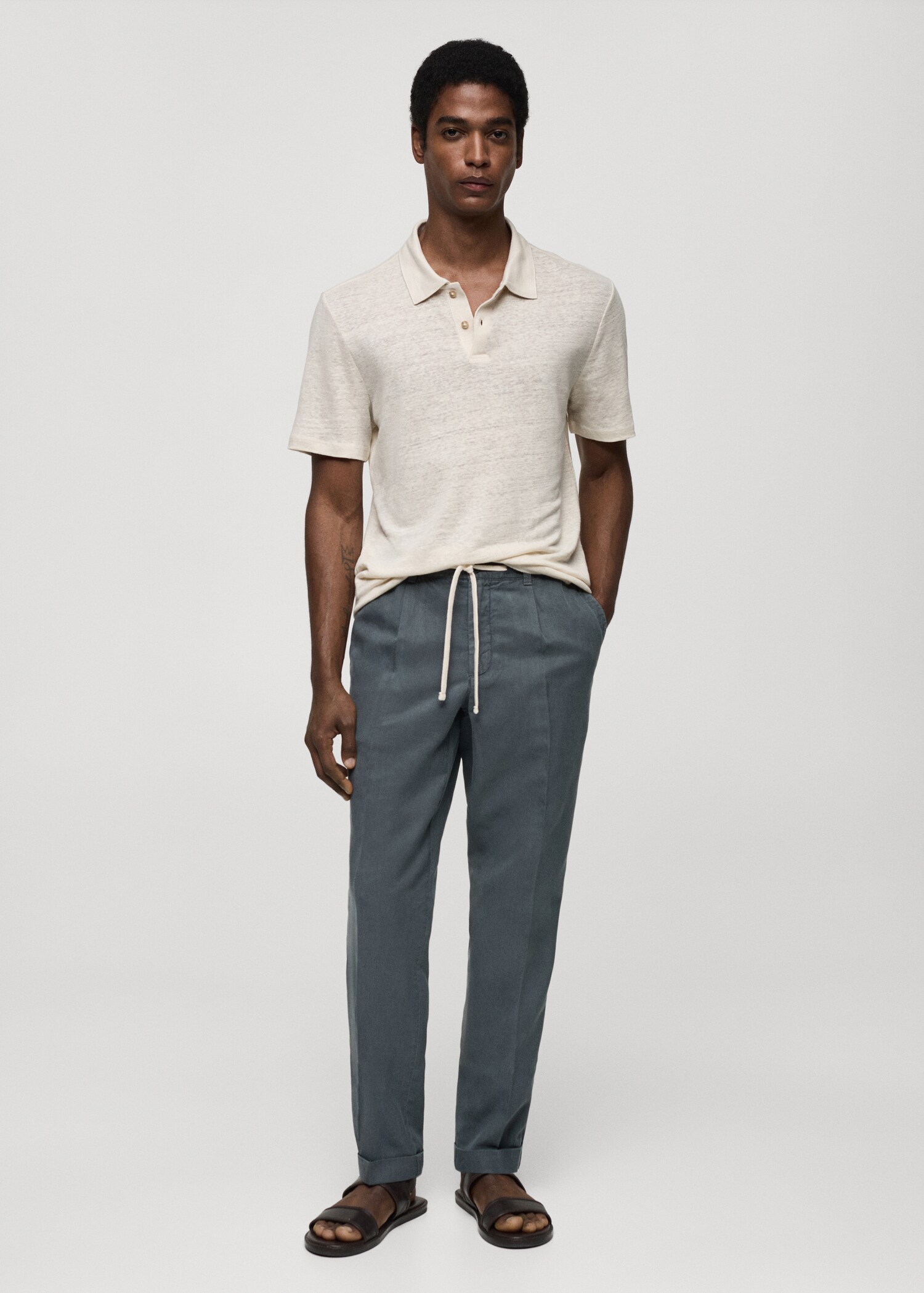 Pantalon slim-fit mélange de lin cordon - Plan général