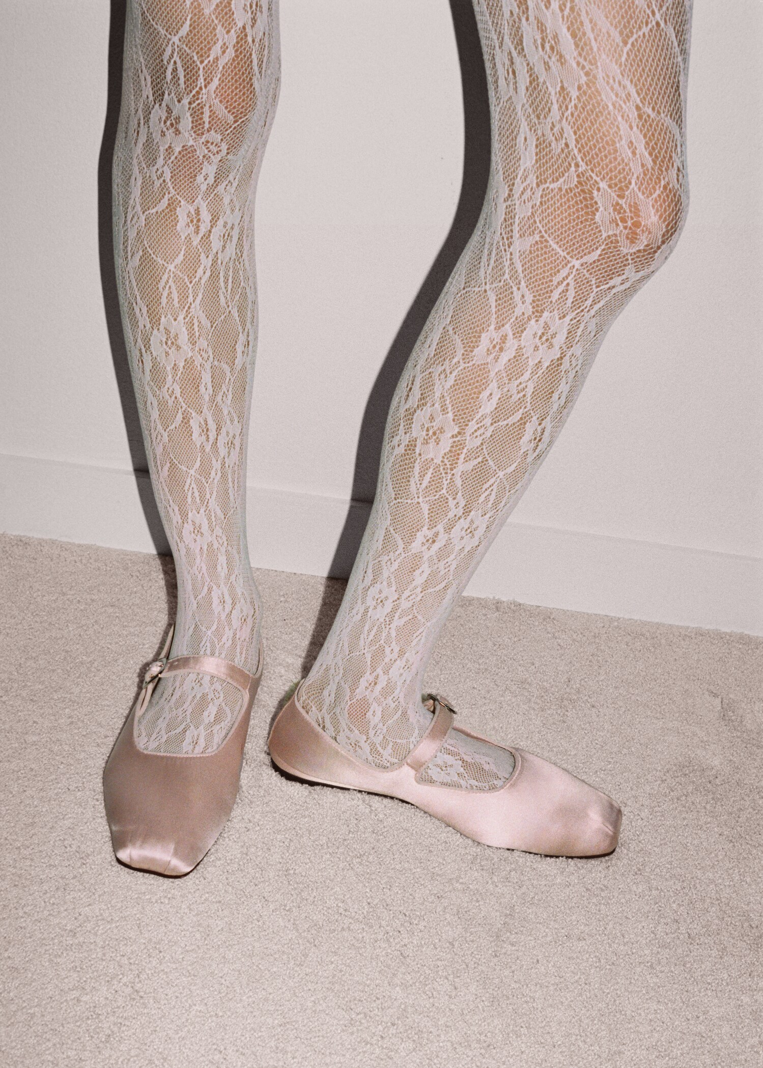 Openwork detail tights - General plane