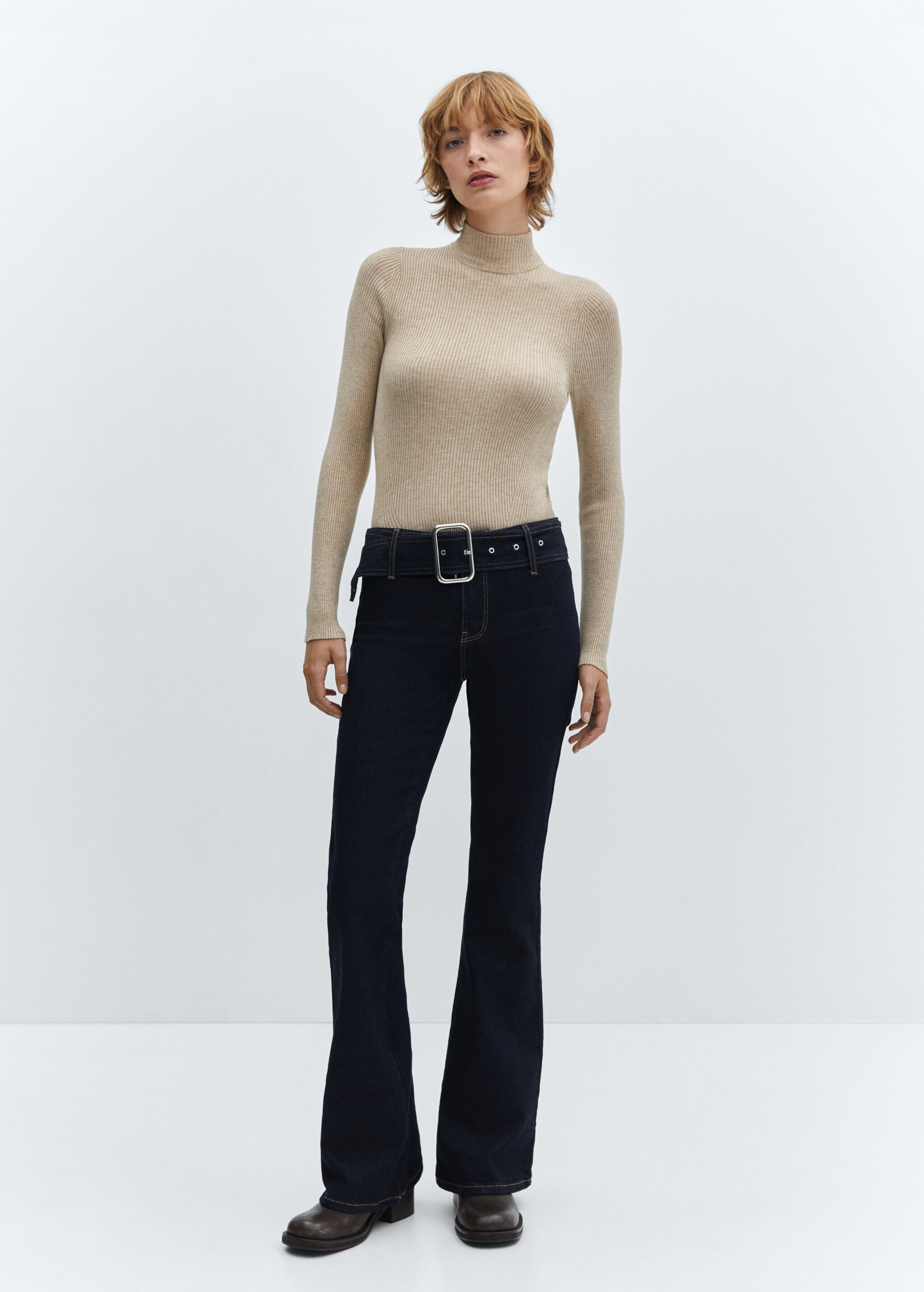 Flared jeans with belt - General plane