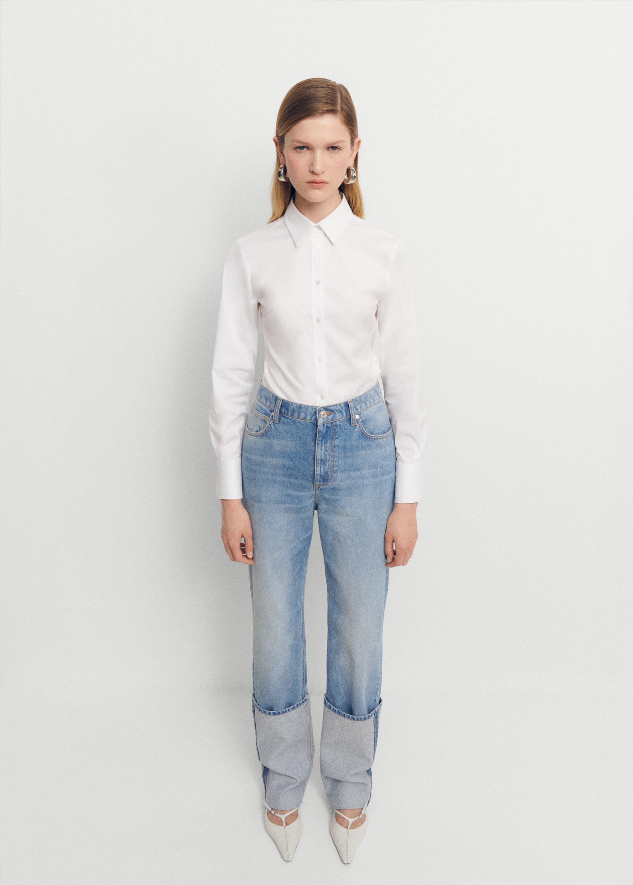 Gerade Jeans mit Umschlag - Allgemeine Ansicht