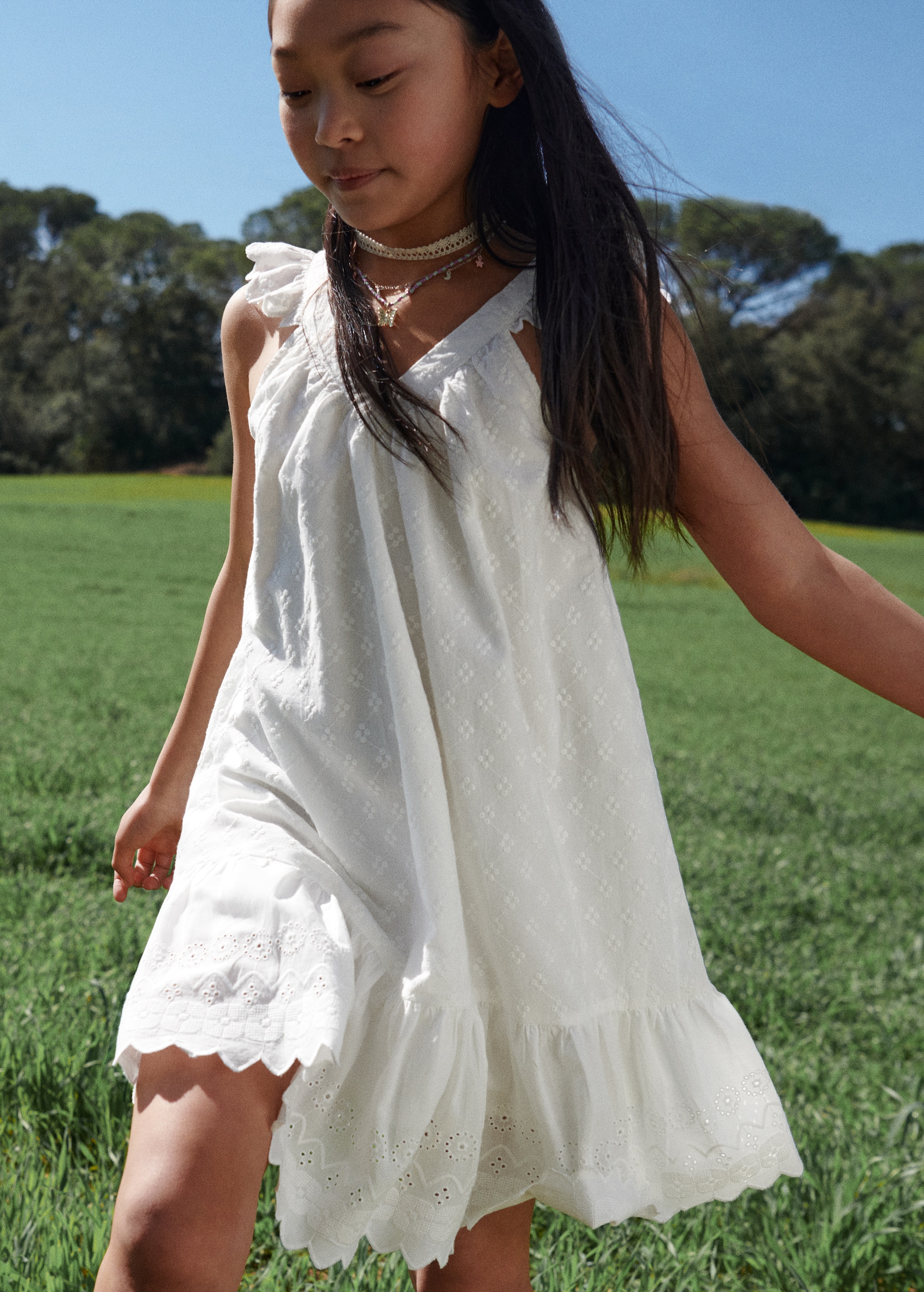Broderie anglaise dress - General plane