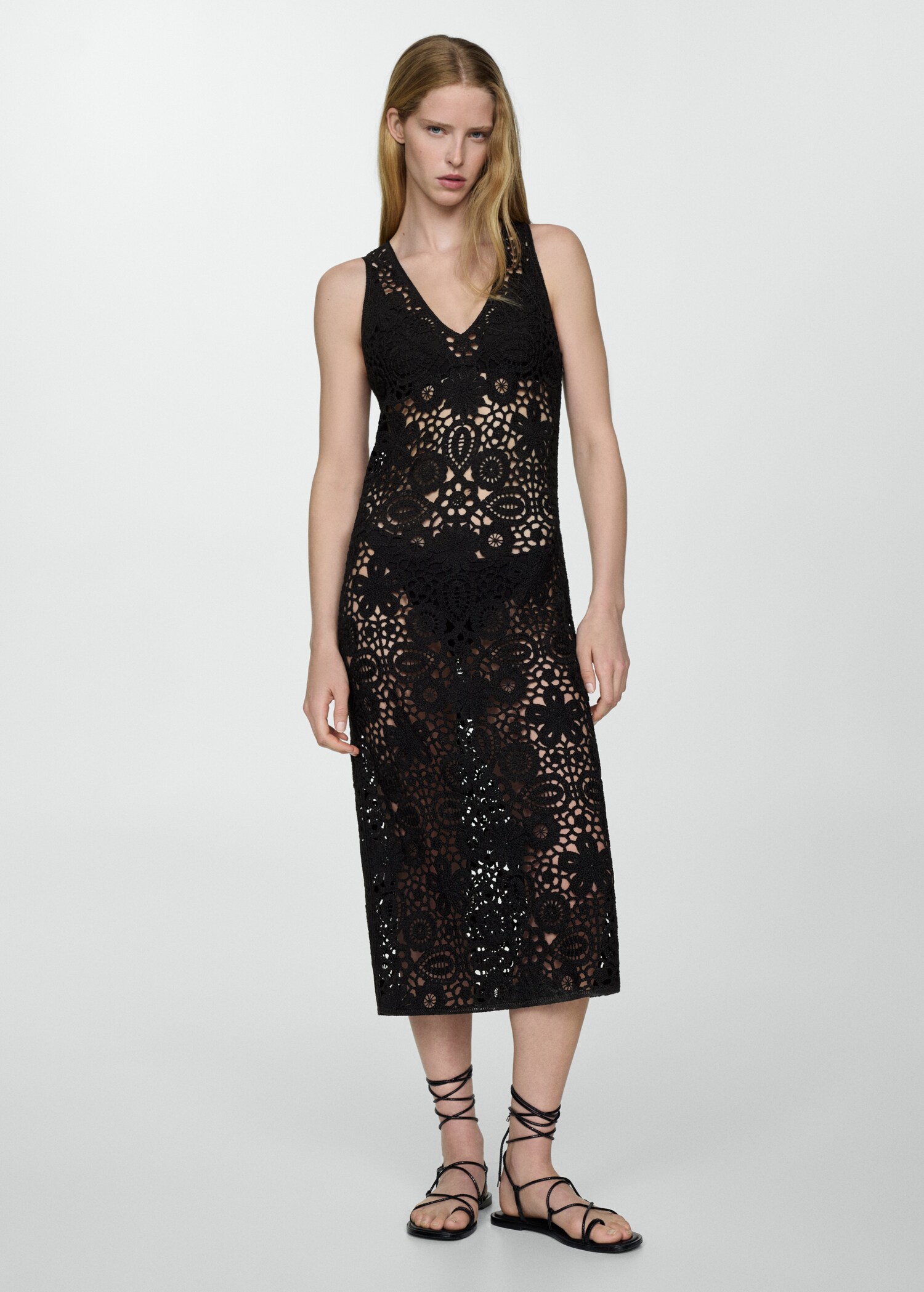 Crochet midi-dress - General plane