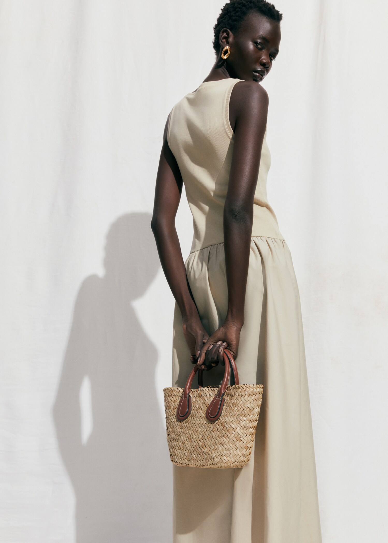 Natural fibre basket bag - General plane