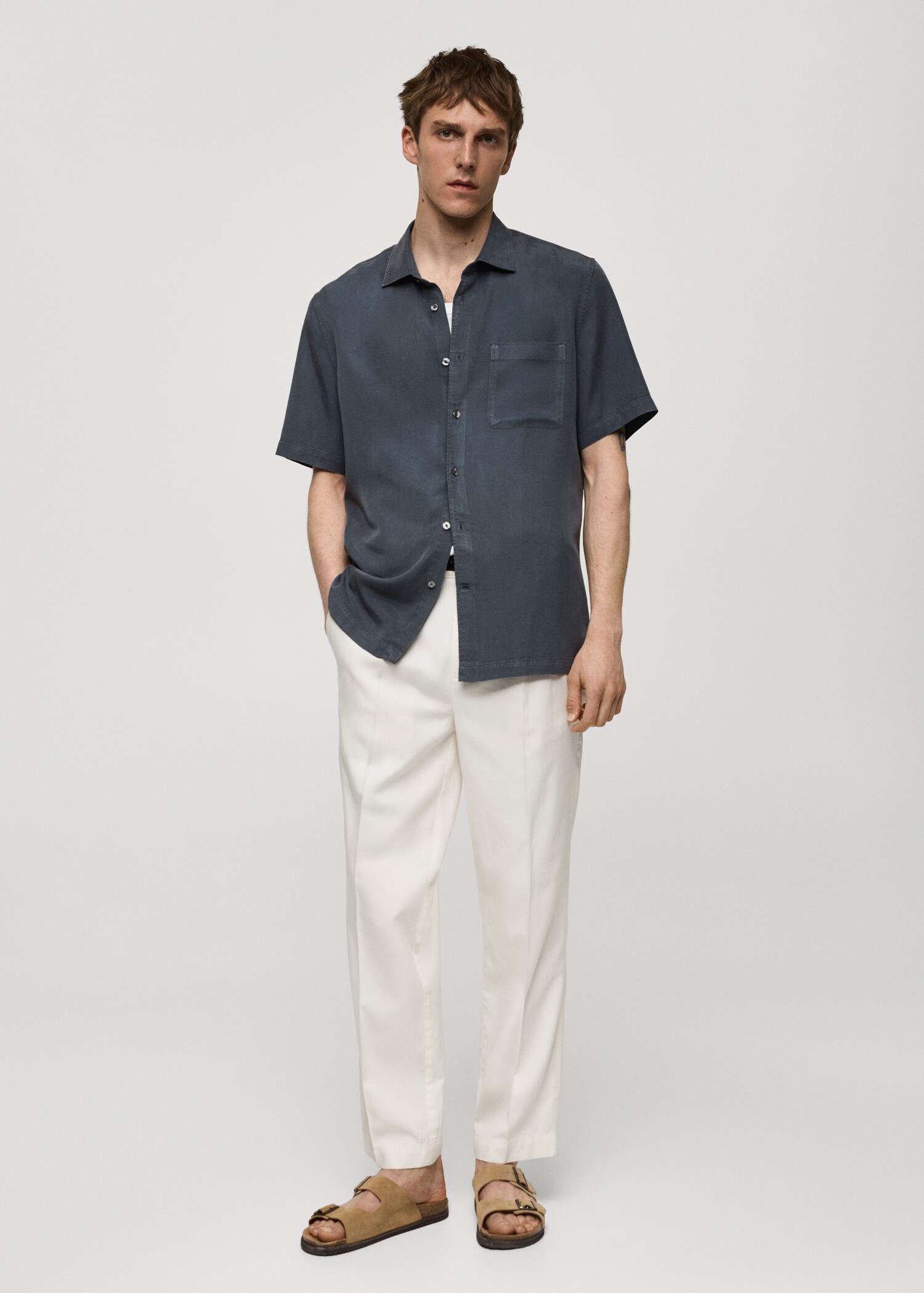 Camisa regular fit de 100% tencel - Plano geral