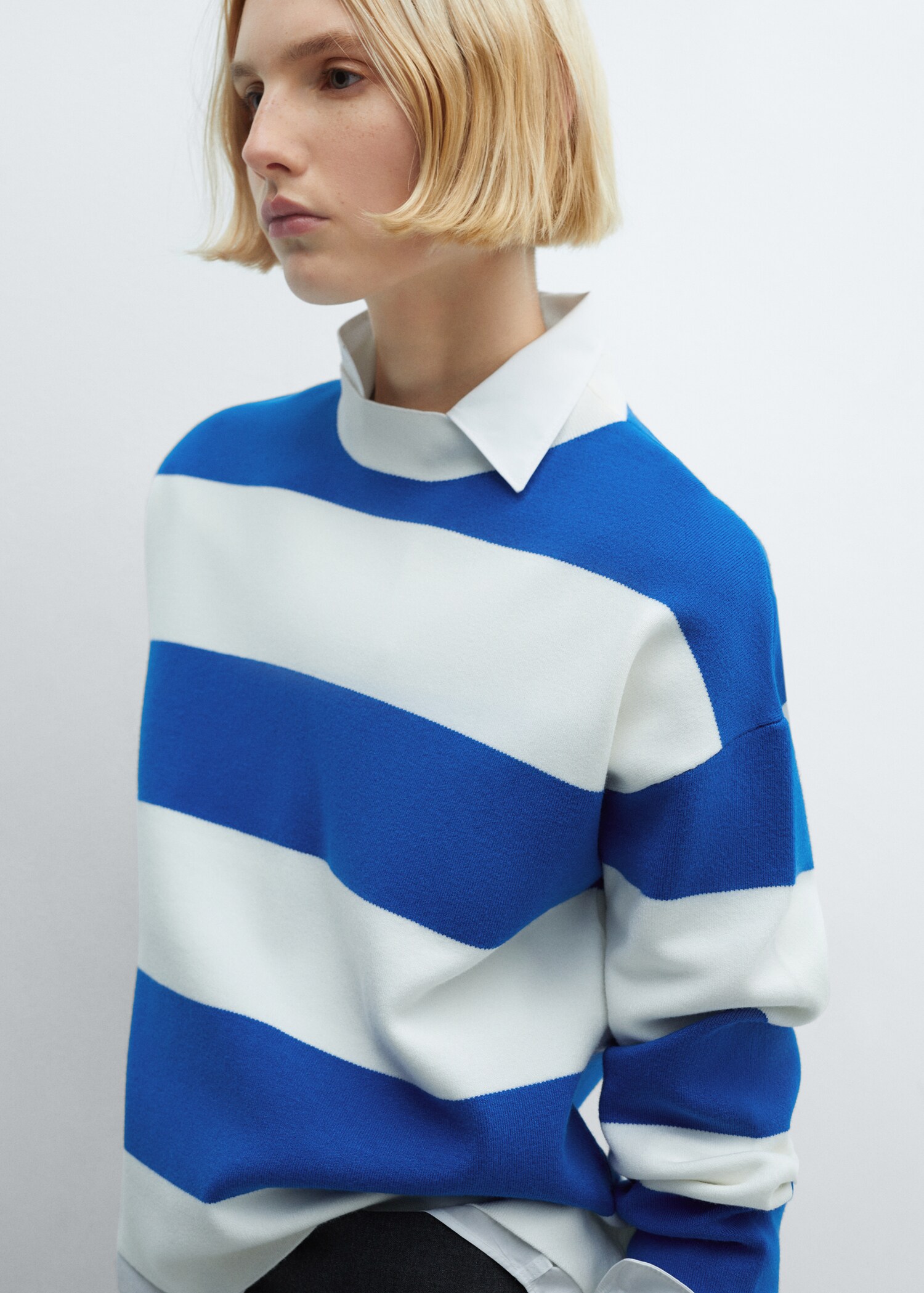 Knitted sweater with perkins neck - Details of the article 2