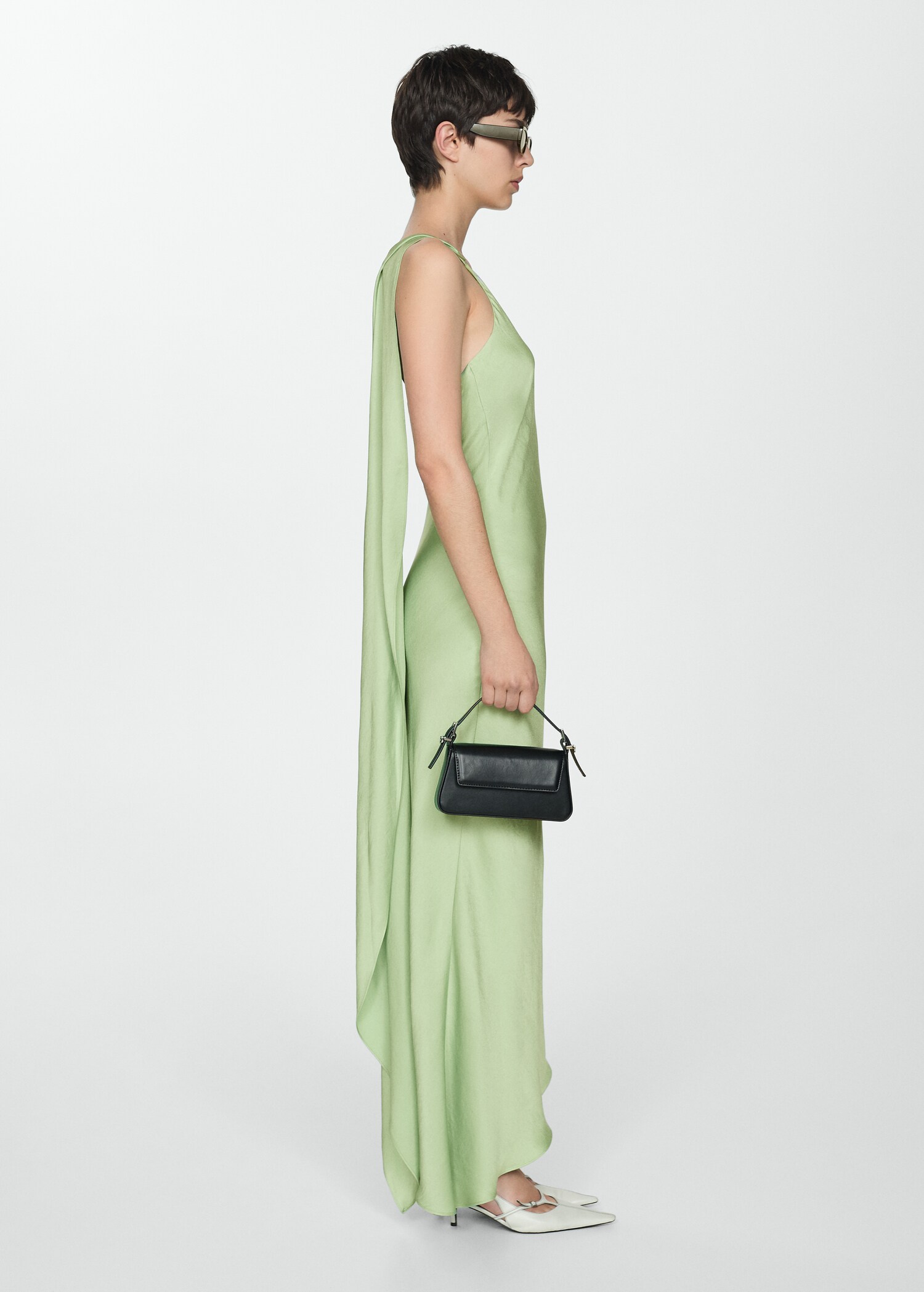 Kleid mit asymmetrischen Trägern - Damen | MANGO Deutschland