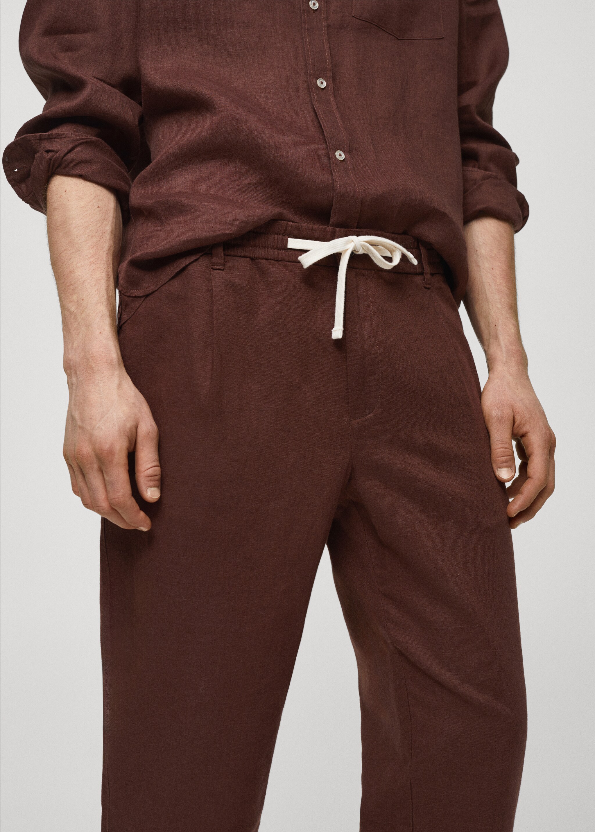 Slim-fit trousers with drawstring  - Details of the article 1