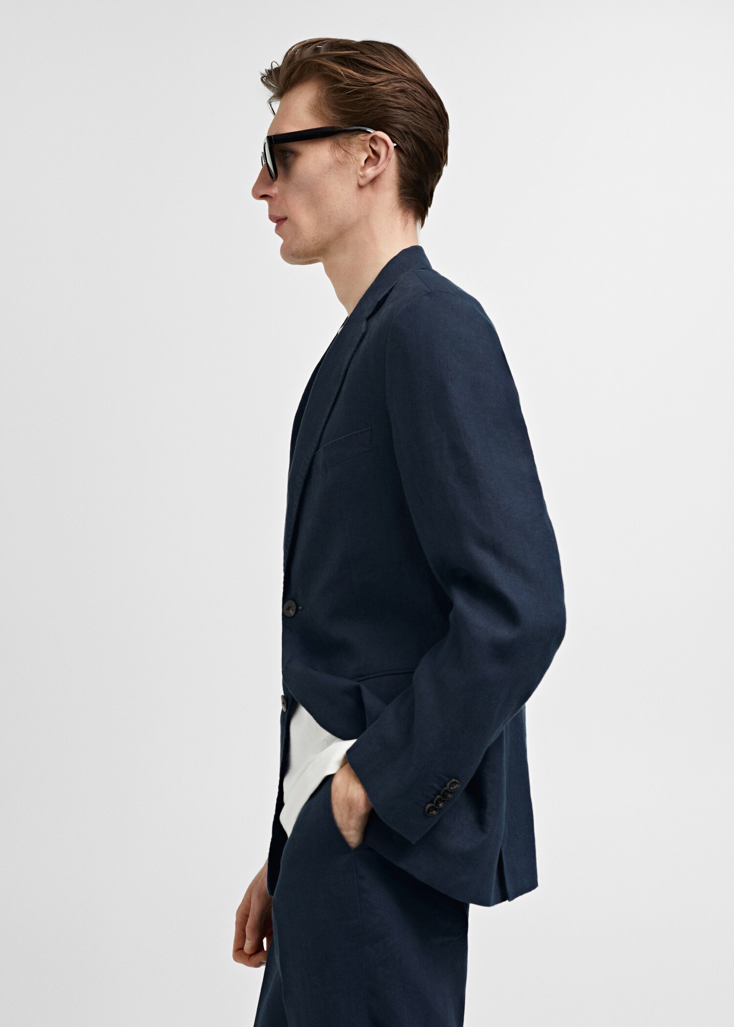100% linen slim-fit suit jacket - Details of the article 2