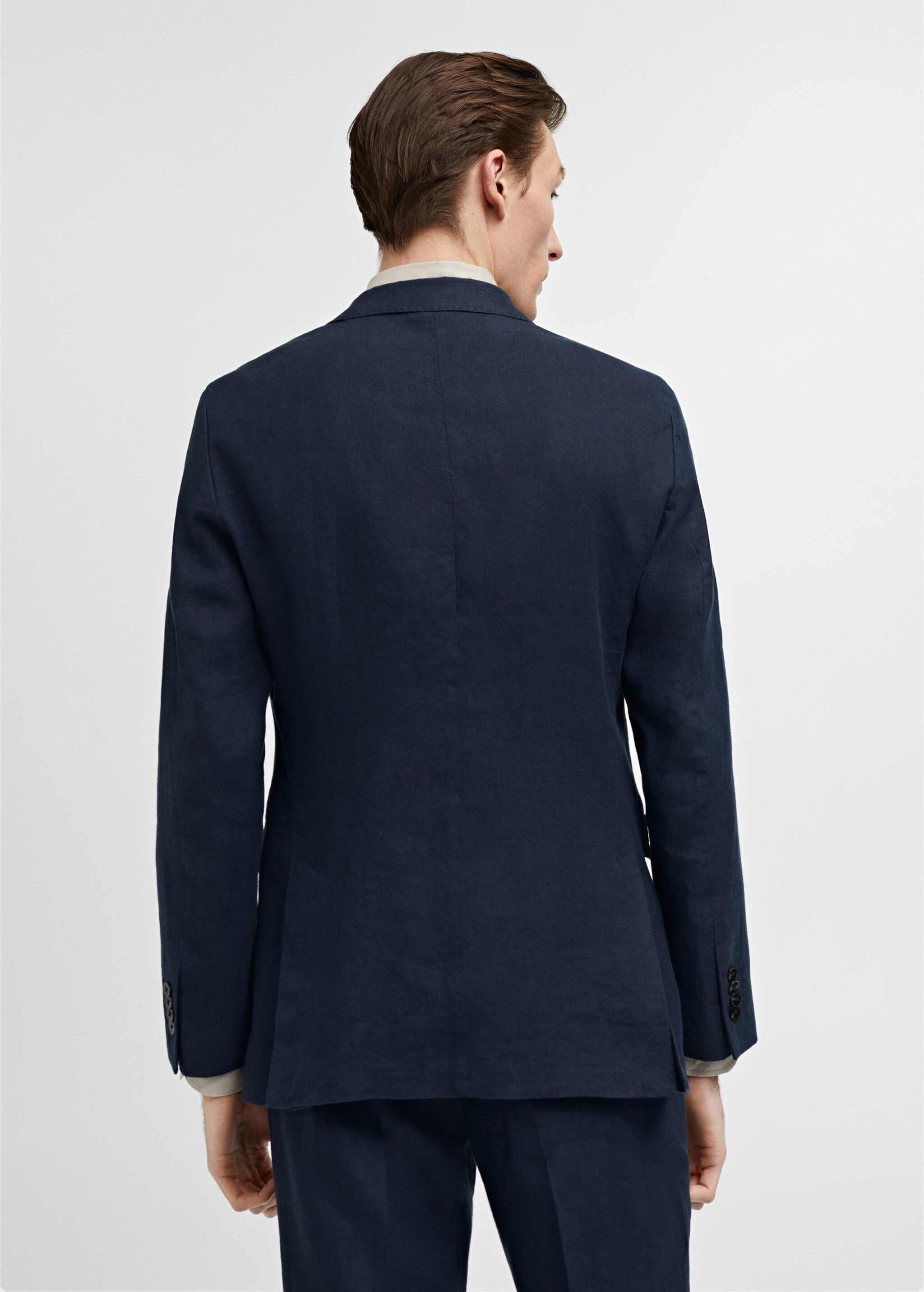 Костюмный пиджак slim fit 100% лен - Обратная сторона изделия