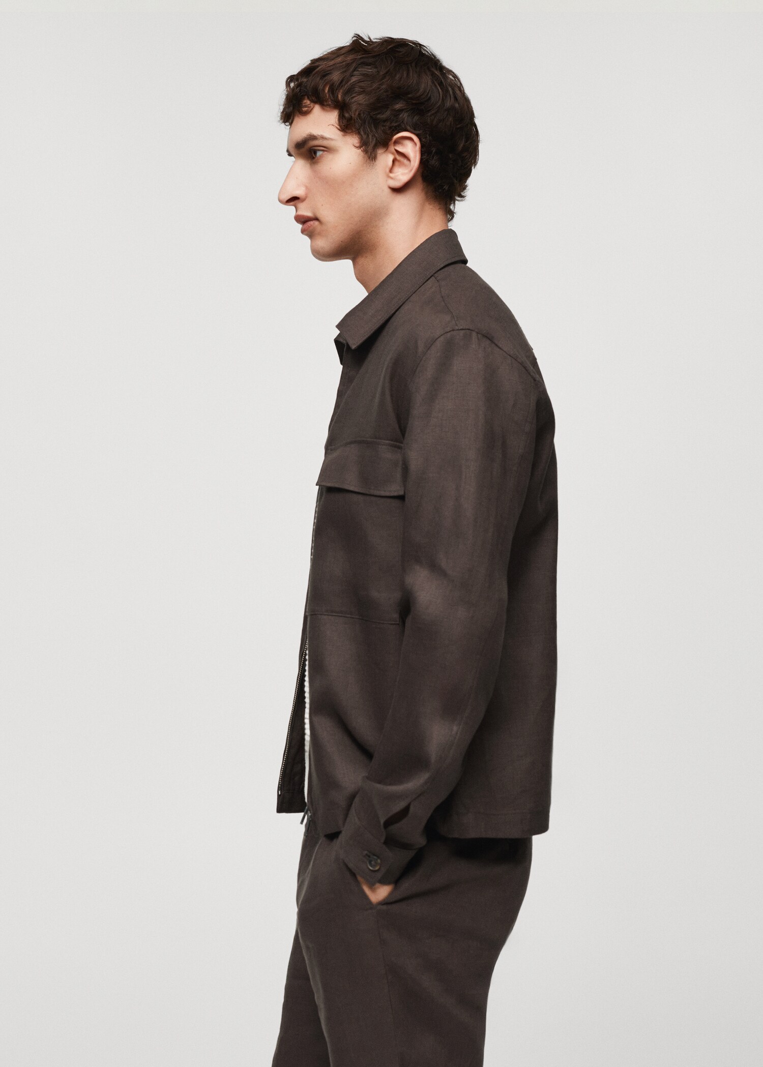 Sobrecamisa 100% lino bolsillos - Detalle del artículo 2