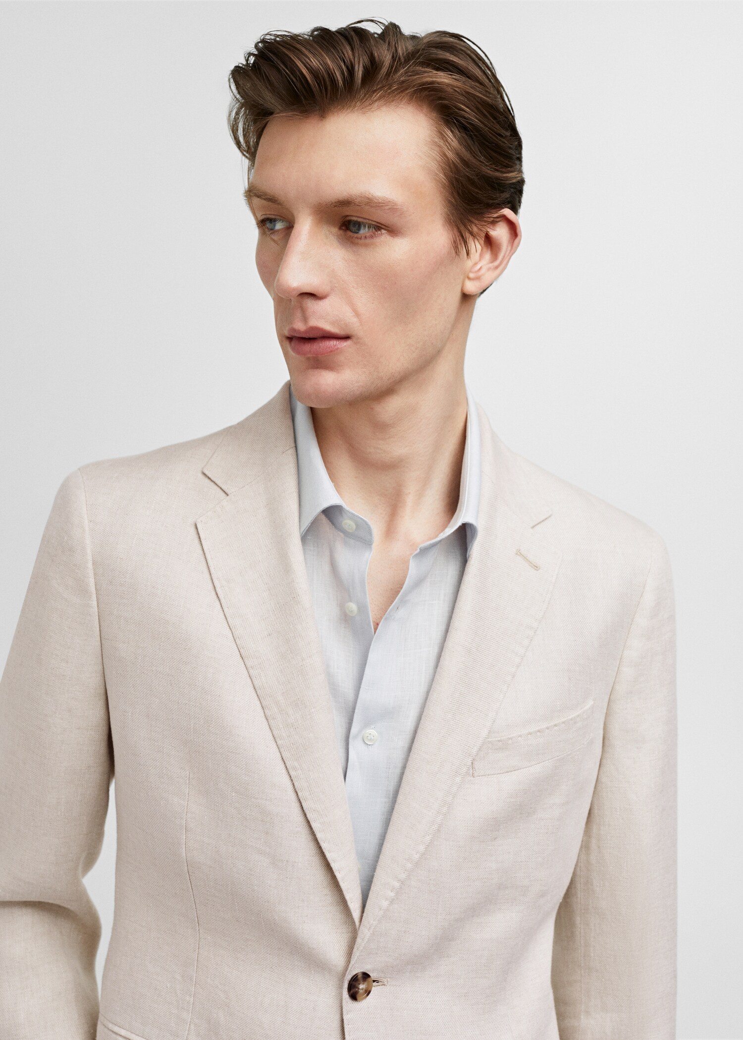 100% linen slim-fit suit blazer - Details of the article 1