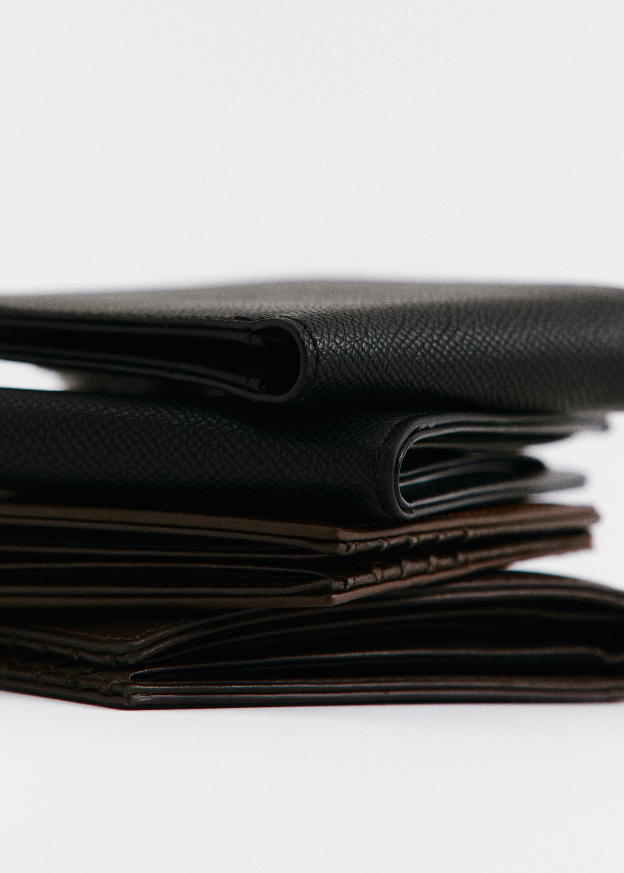 Anti-contactless card holder wallet - Details of the article 6