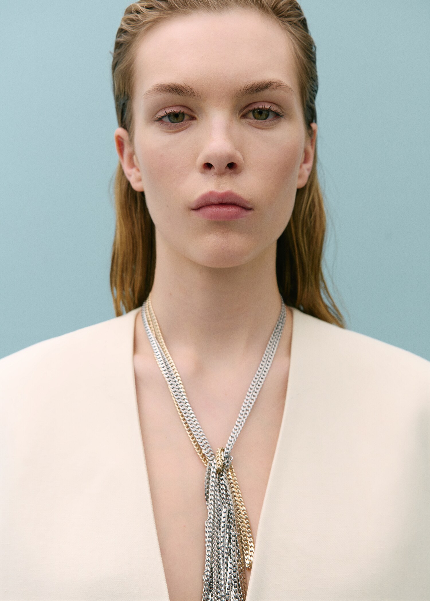 Suit jacket without lapels - Details of the article 1
