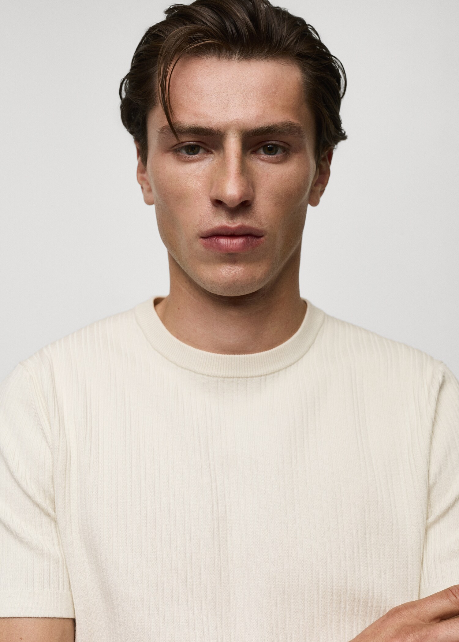 Ribbed  knit t-shirt - Details of the article 3