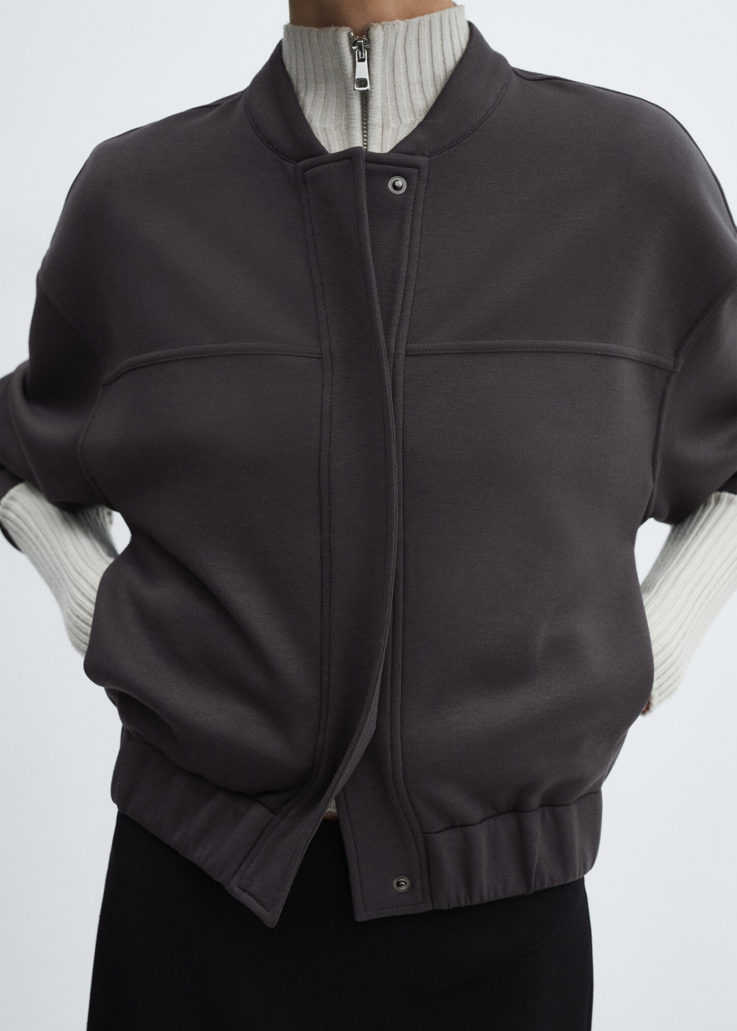 Bomber jacket decorative seams - Details of the article 2