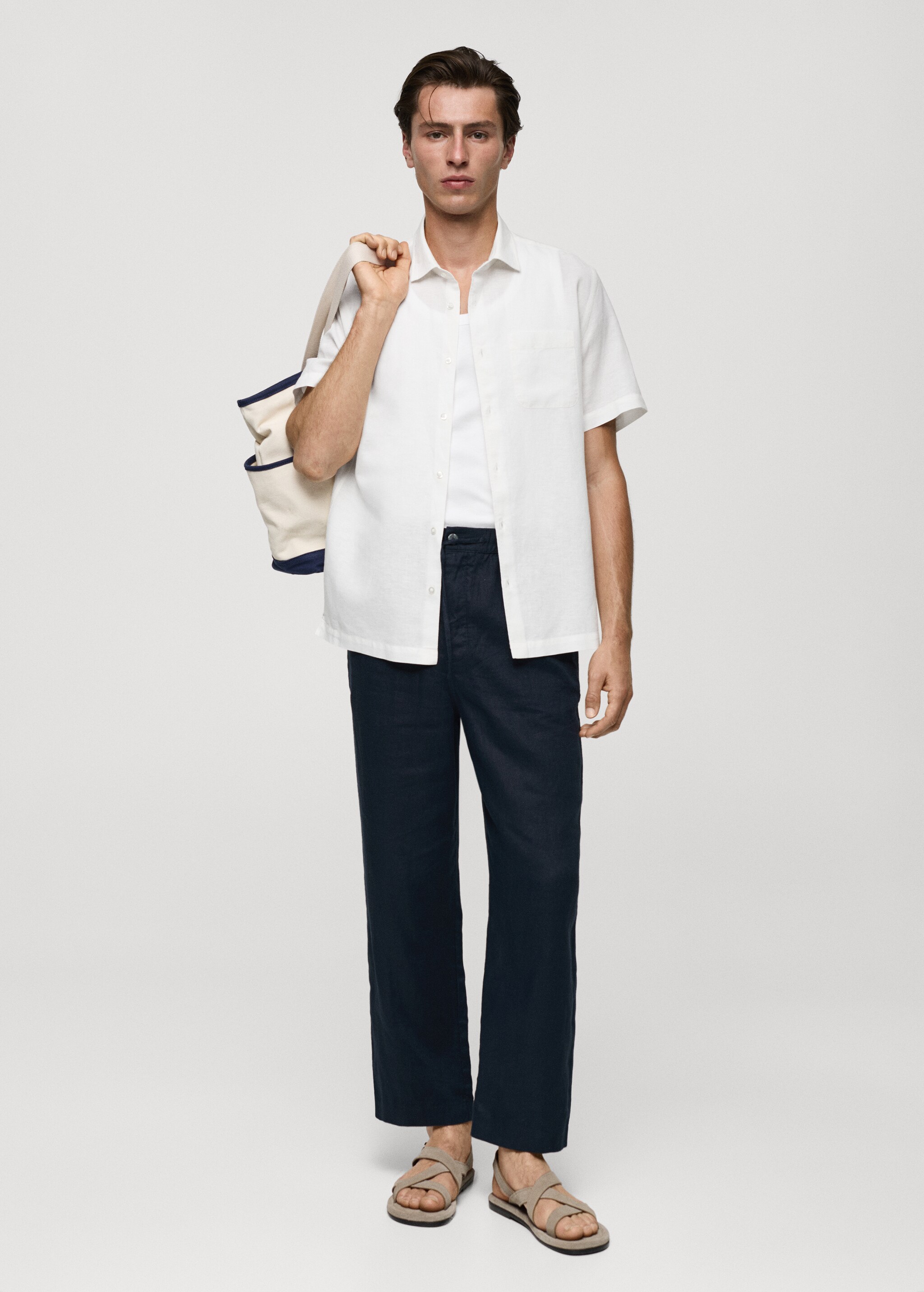 Regular-fit linen shirt with pocket - General plane