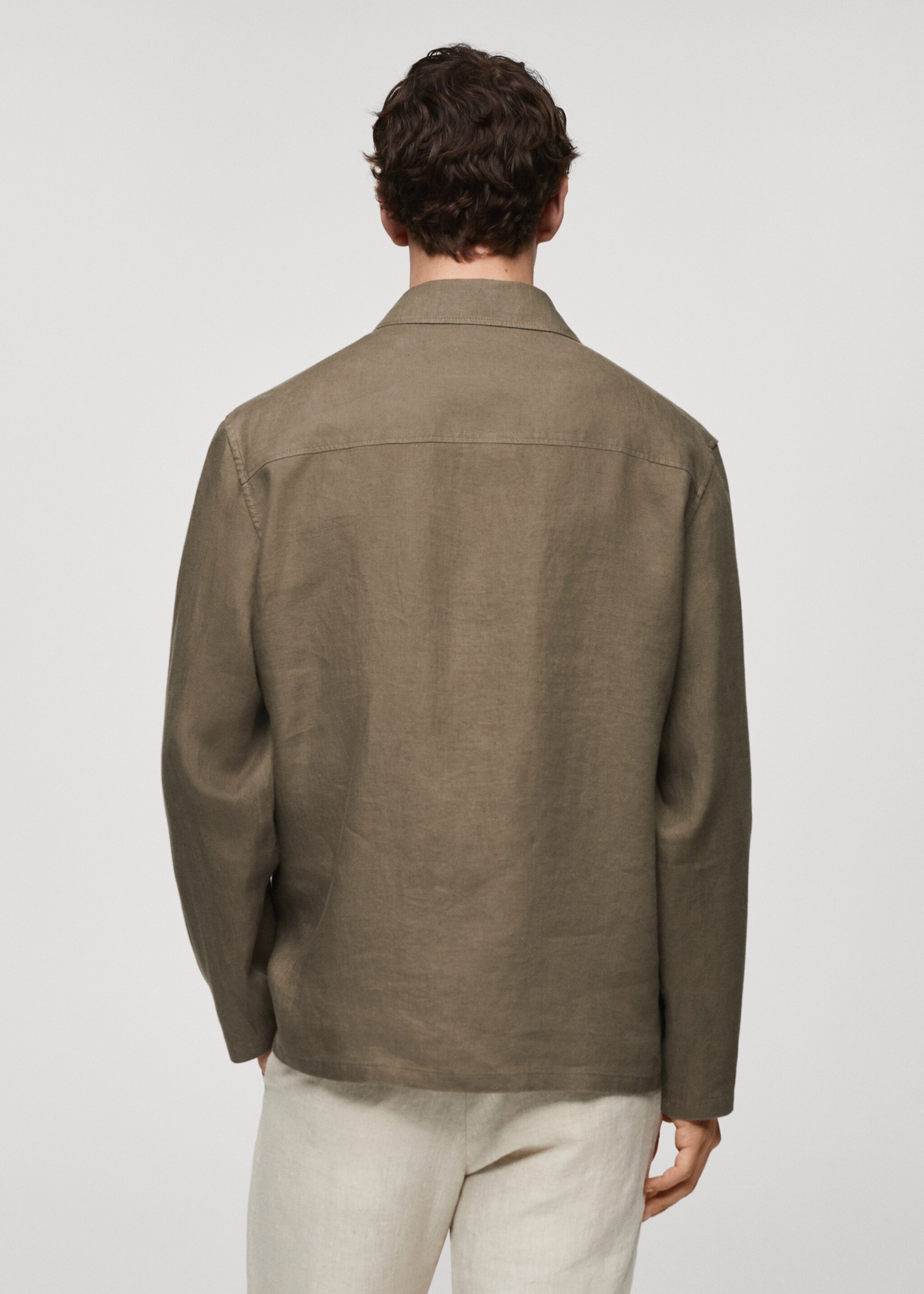 Regular-fit 100% linen overshirt - Reverse of the article