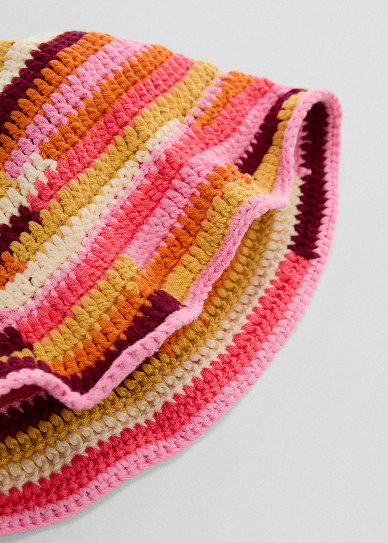 Crochet bucket hat - Details of the article 1