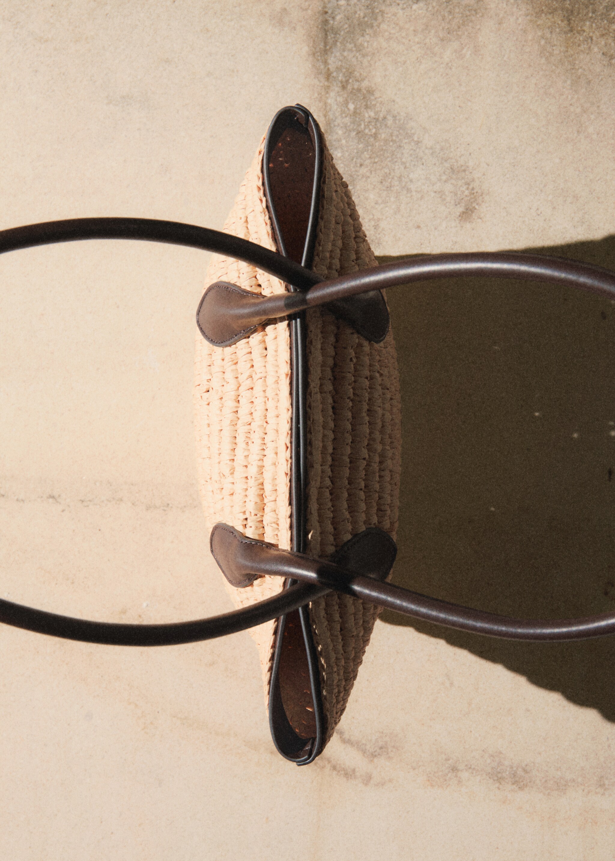 Natural fibre basket bag - Details of the article 6, Chocolate. Ref: 77000237-00.