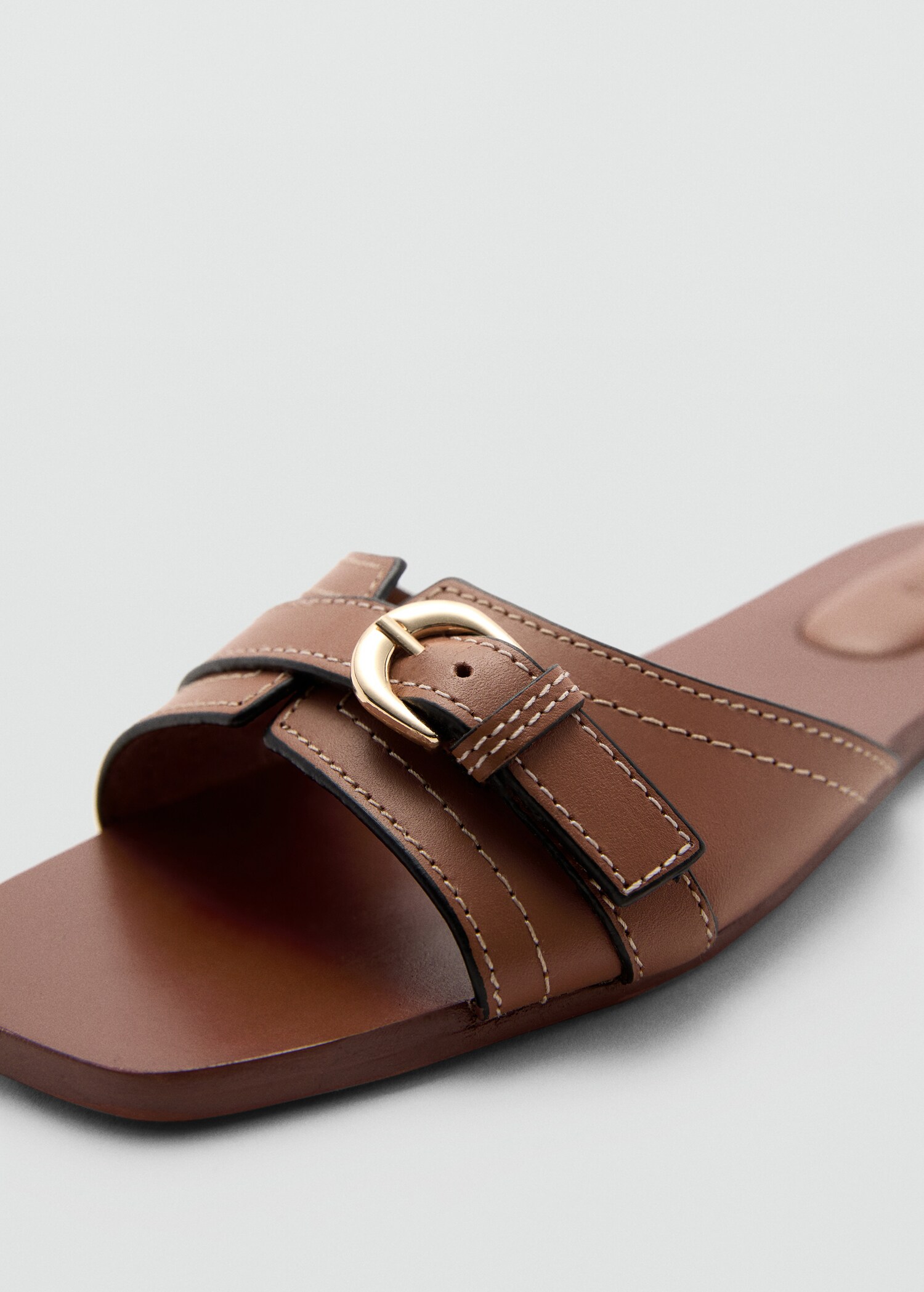 Buckle leather sandals - Details of the article 2