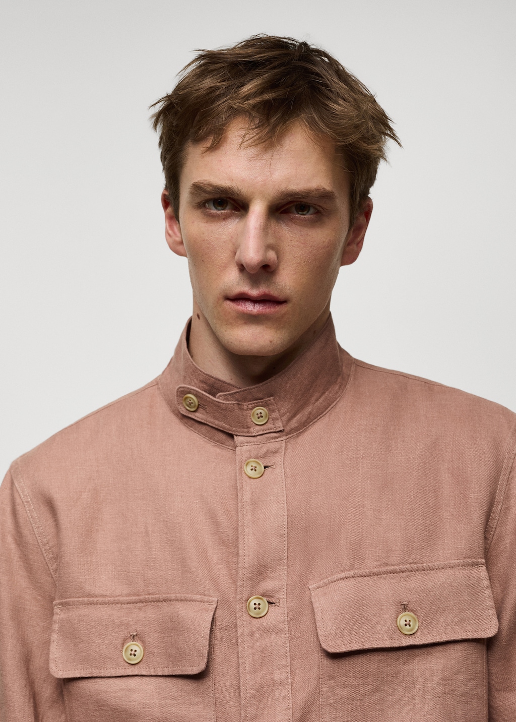 Sobrecamisa 100 lino bolsillos Hombre MANGO EE.UU