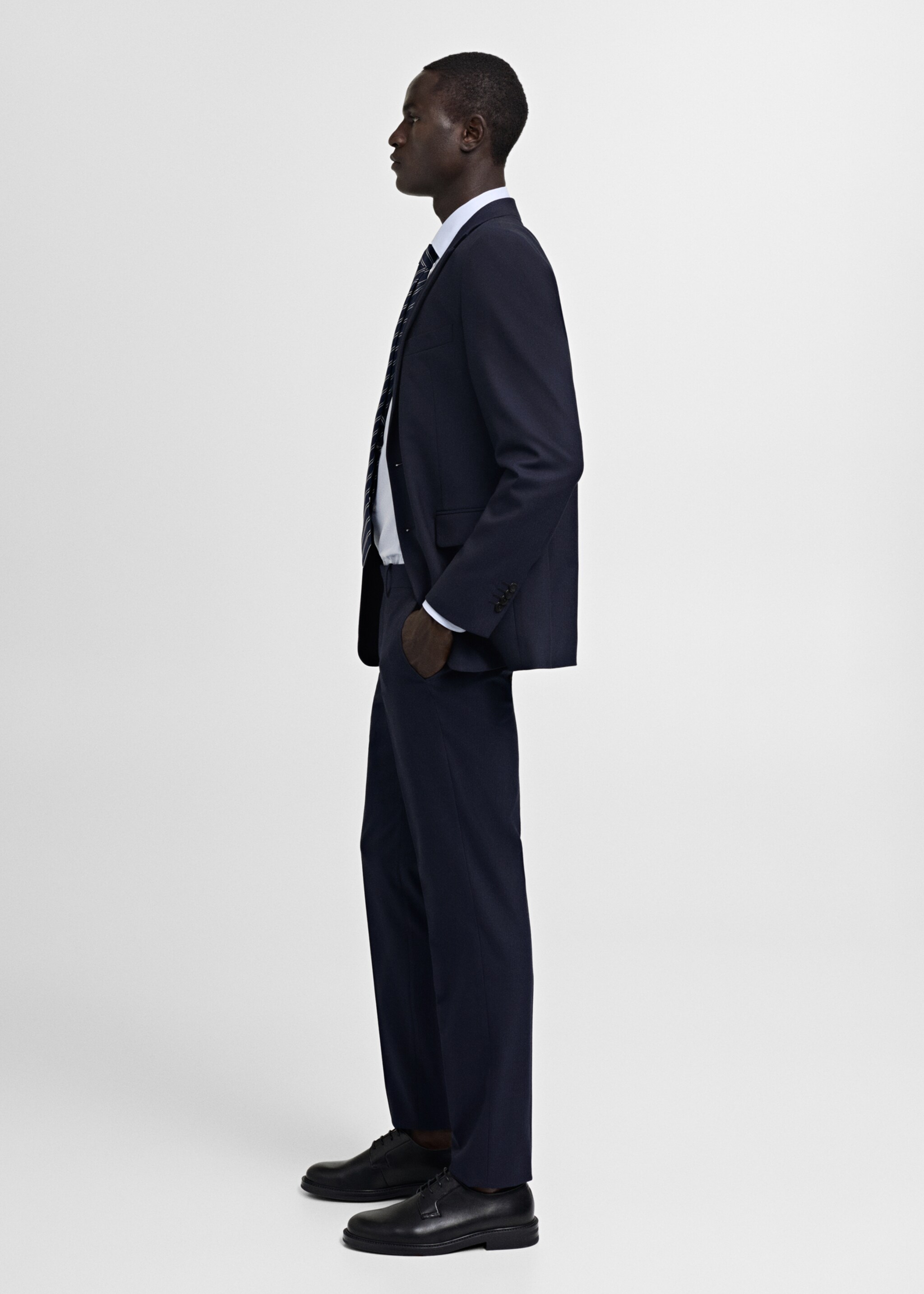 Pantalón traje slim fit tejido comfort stretch - Detalle del artículo 1