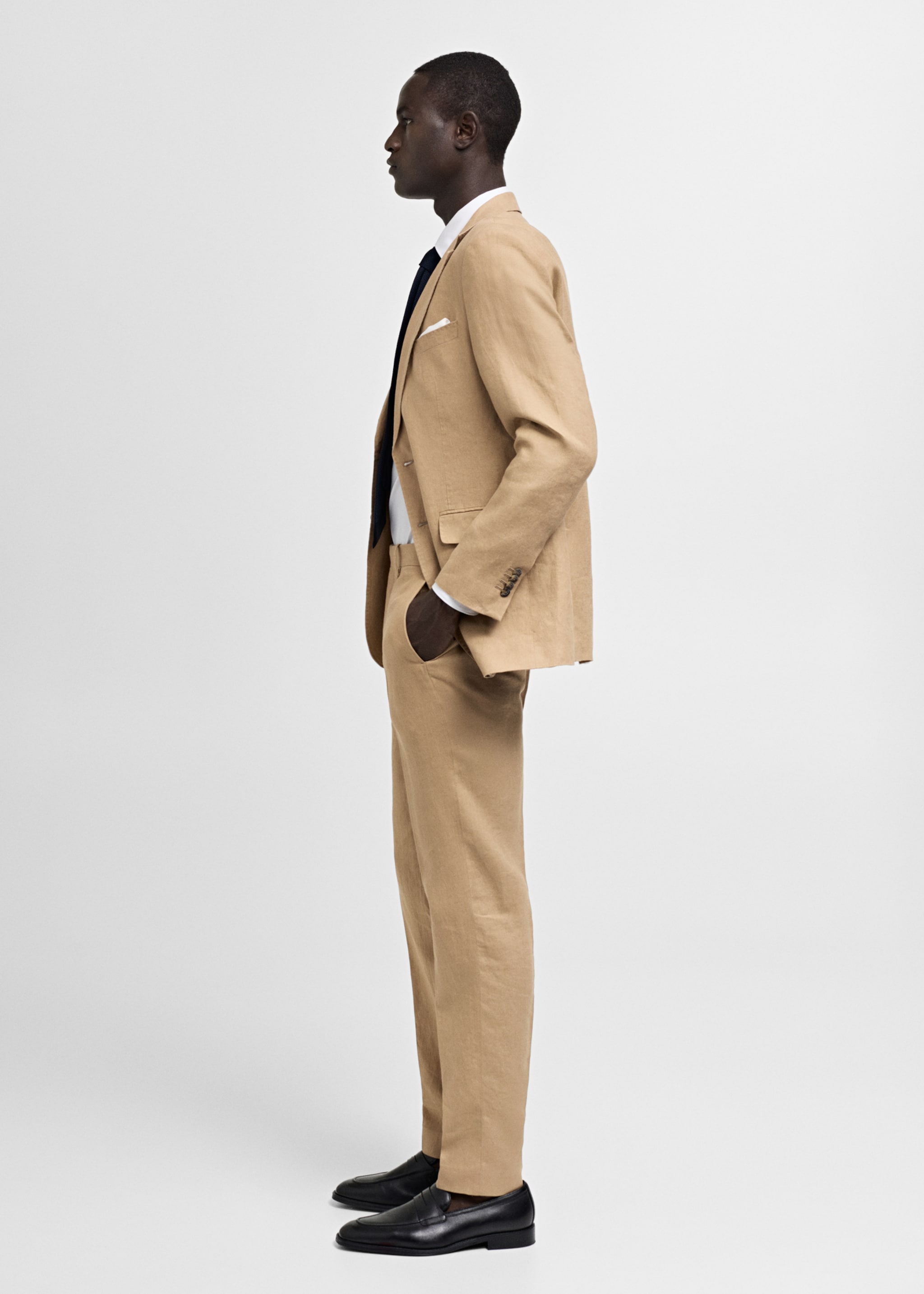 100% linen slim-fit suit pants - Details of the article 1, Medium Brown. Ref: 77000591-00.