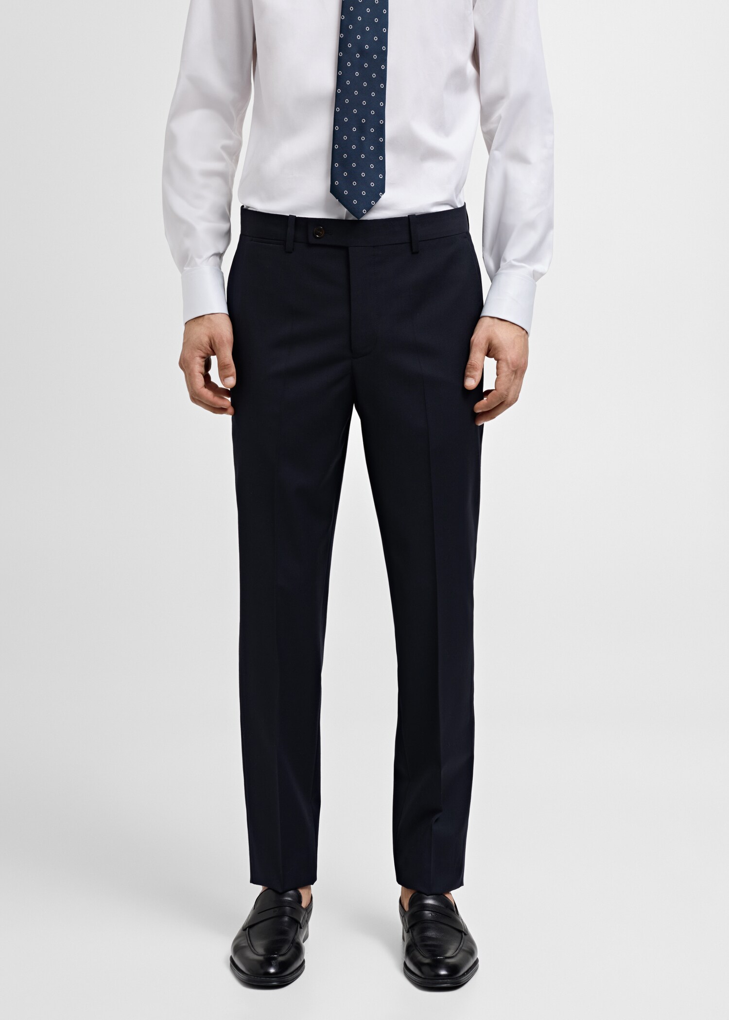 Pantalón traje slim fit 100% lana virgen - Plano medio