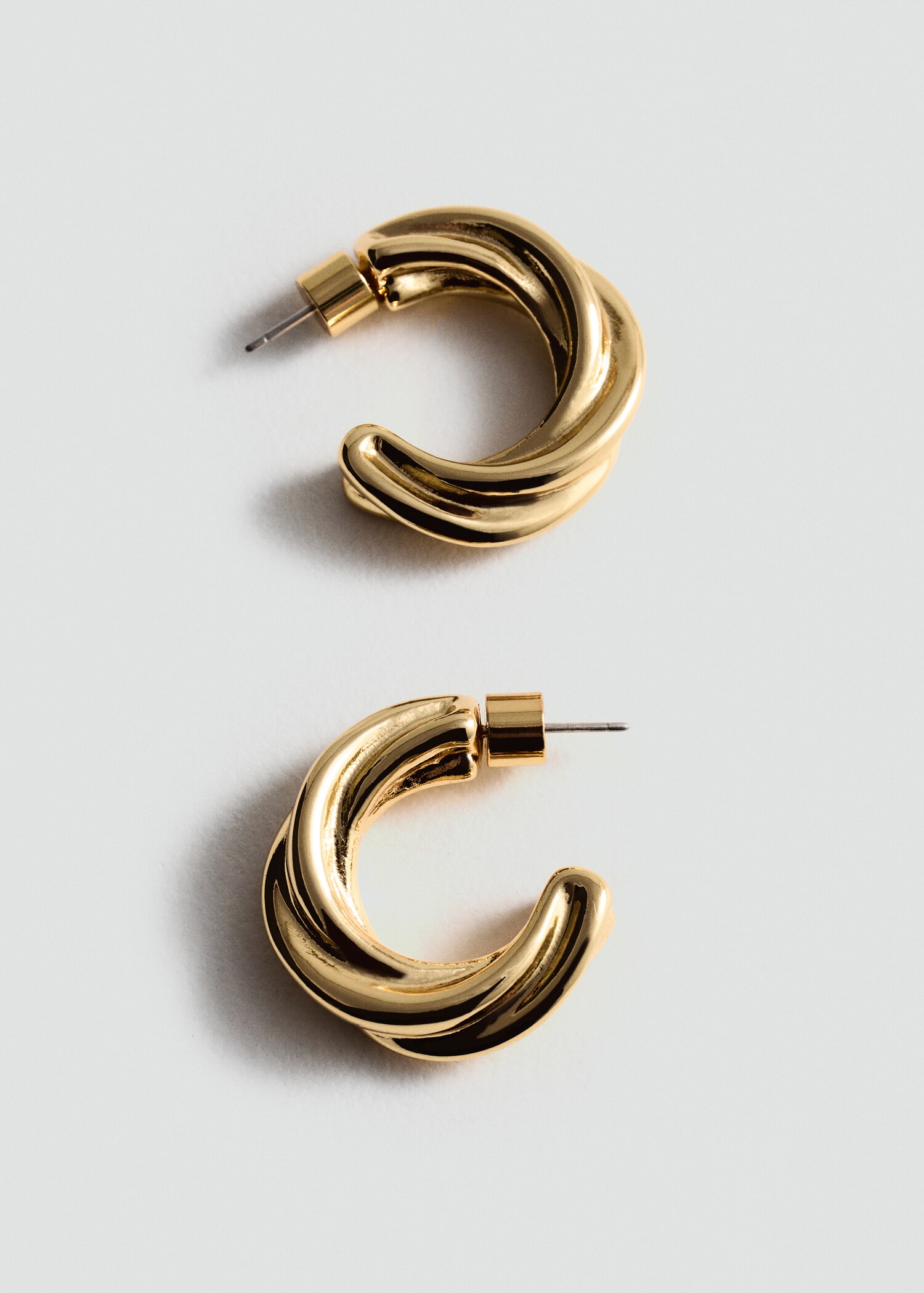 Intertwined hoop earrings - Medium plane