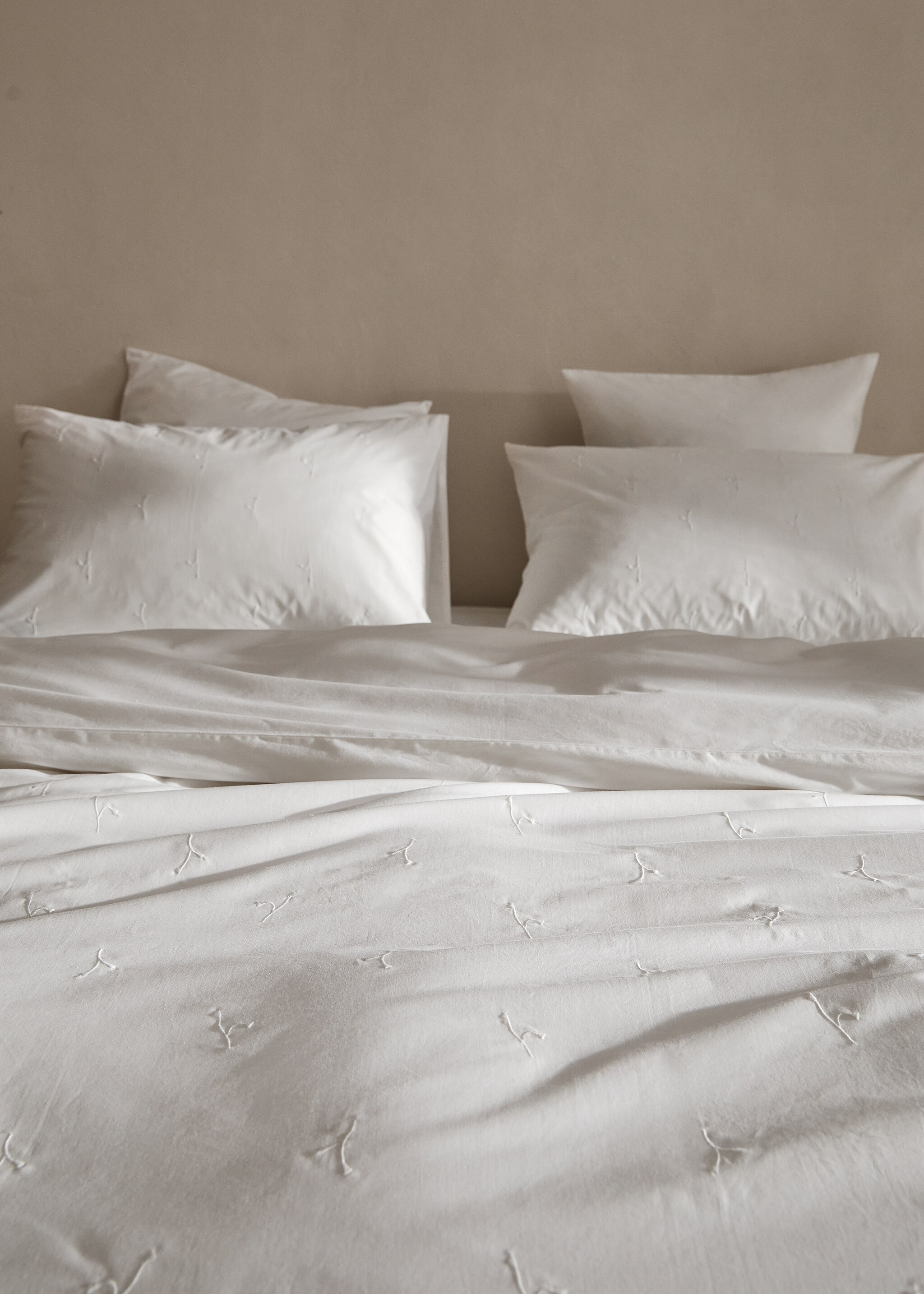 Baumwoll-Bettbezug mit Blumenstickerei für 180 cm Bett - Detail des Artikels 8