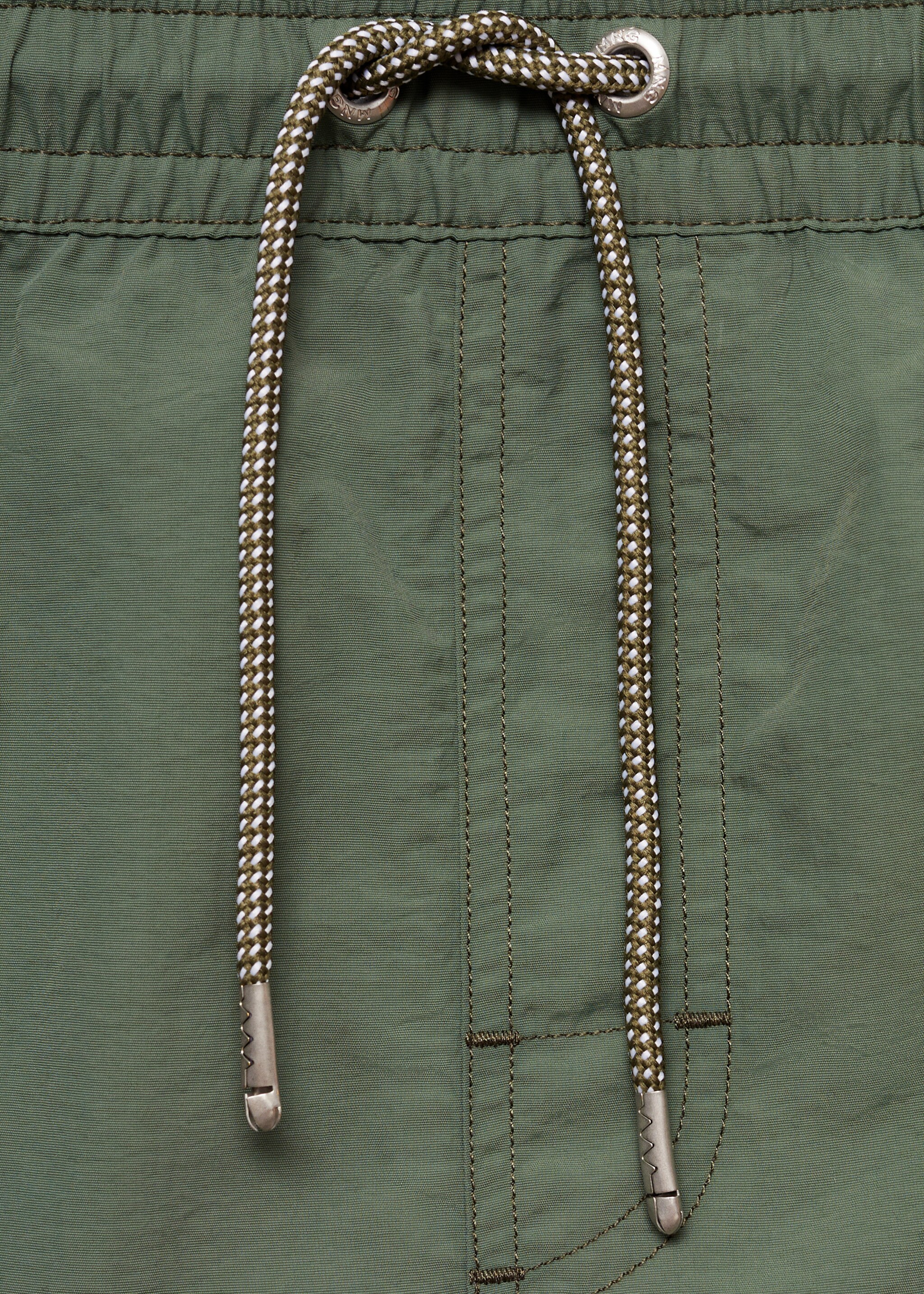 Однотонные плавательные шорты со шнуром - Деталь изделия 0