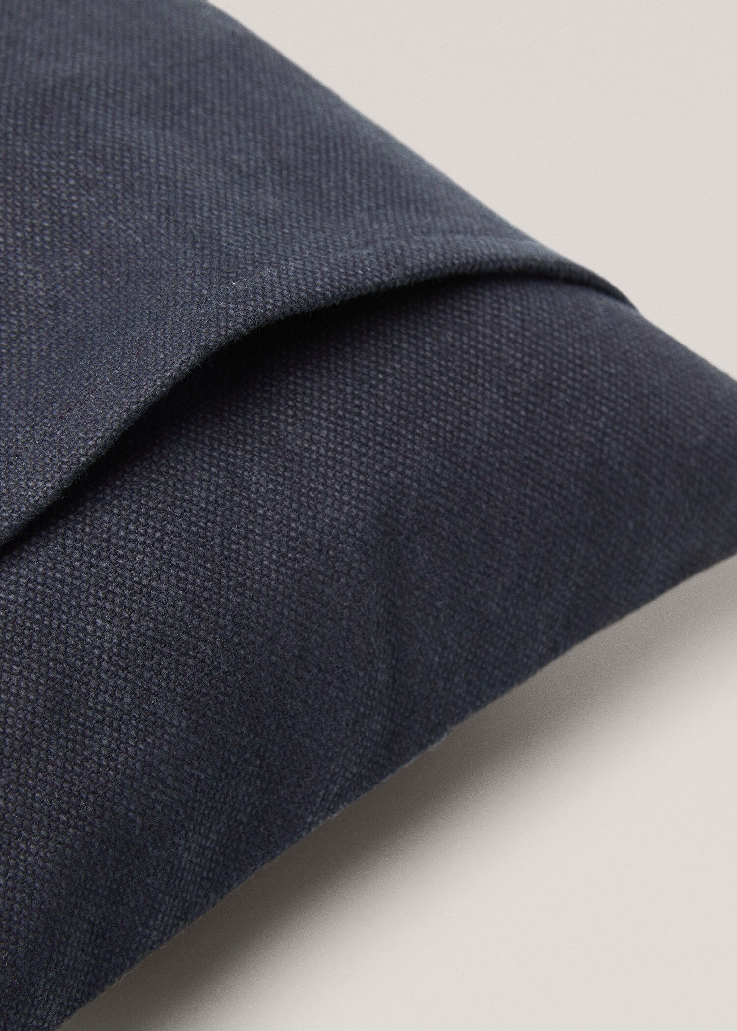 Plain cotton cushion cover 45x45 cm - Details of the article 4