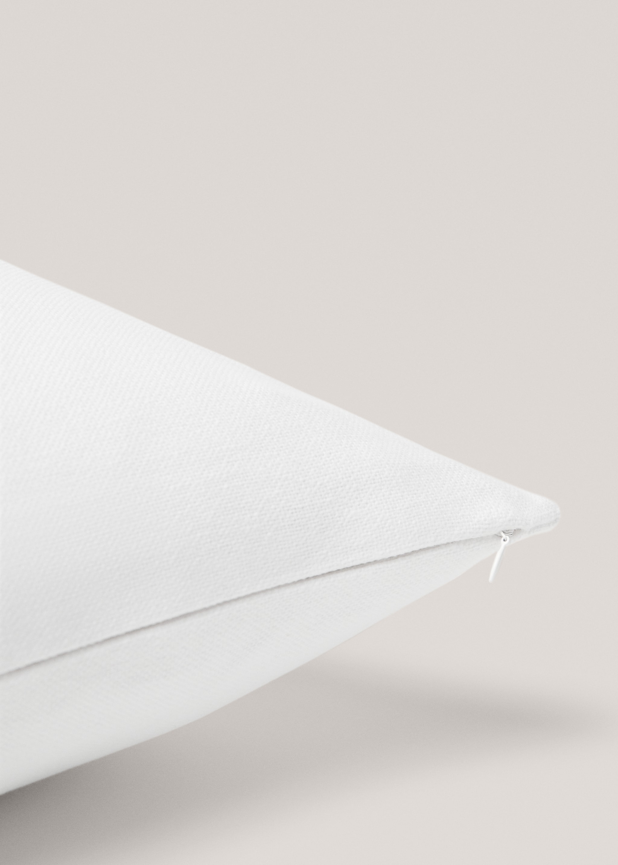 Cotton textured cushion cover 70x90cm - Details of the article 3