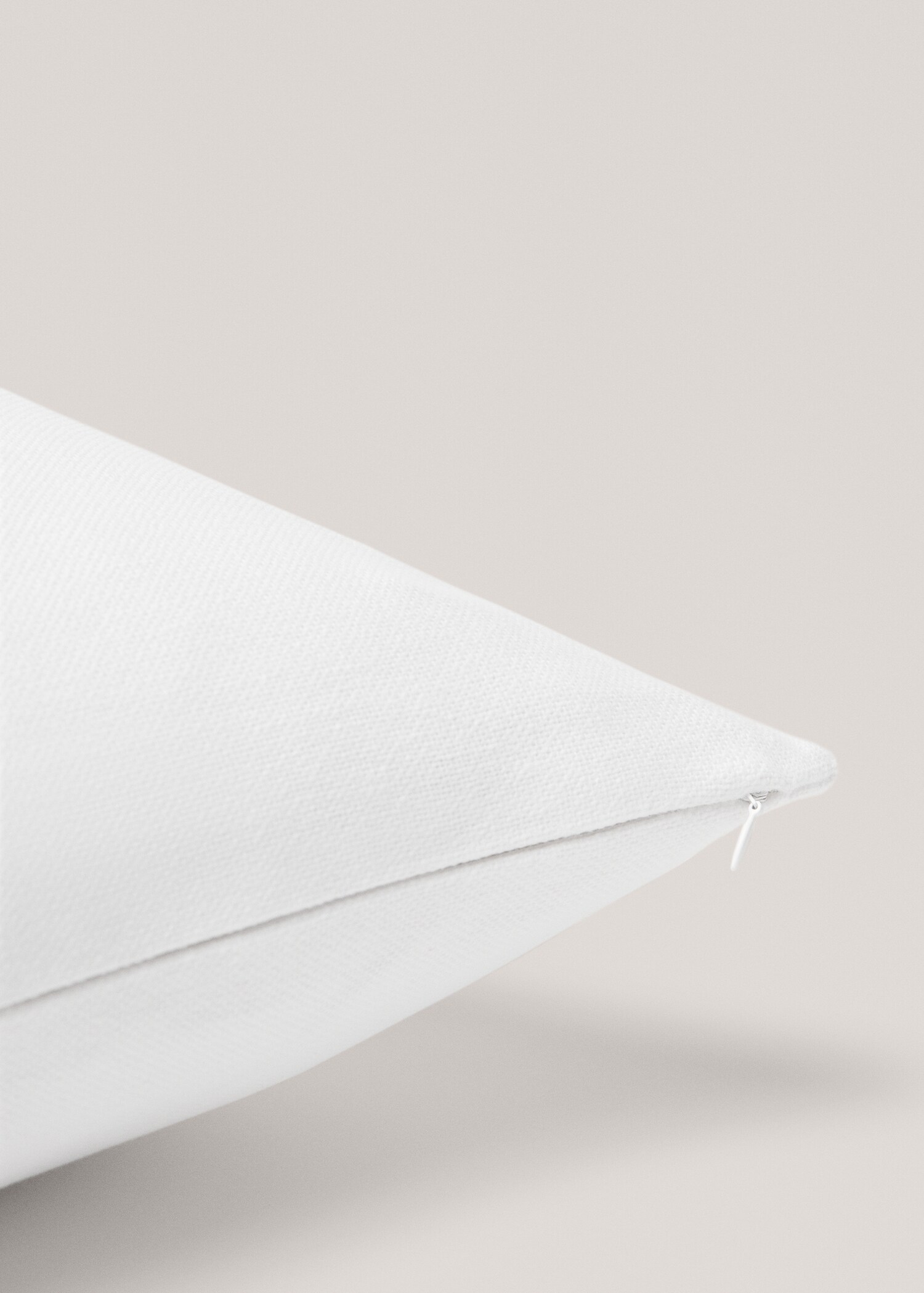 Cotton textured cushion cover 70x90cm - Details of the article 3