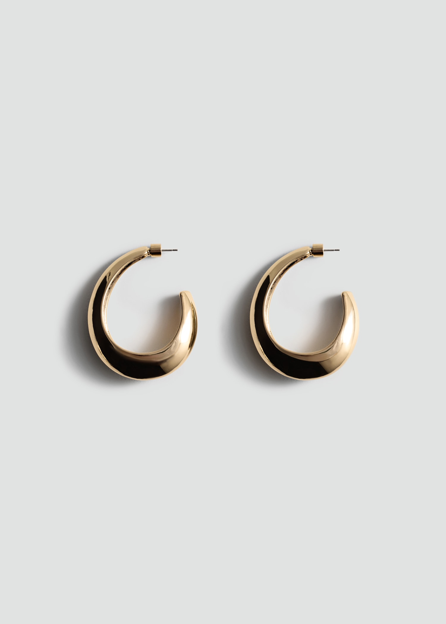 Oval hoop earrings - Women | MANGO Vietnam