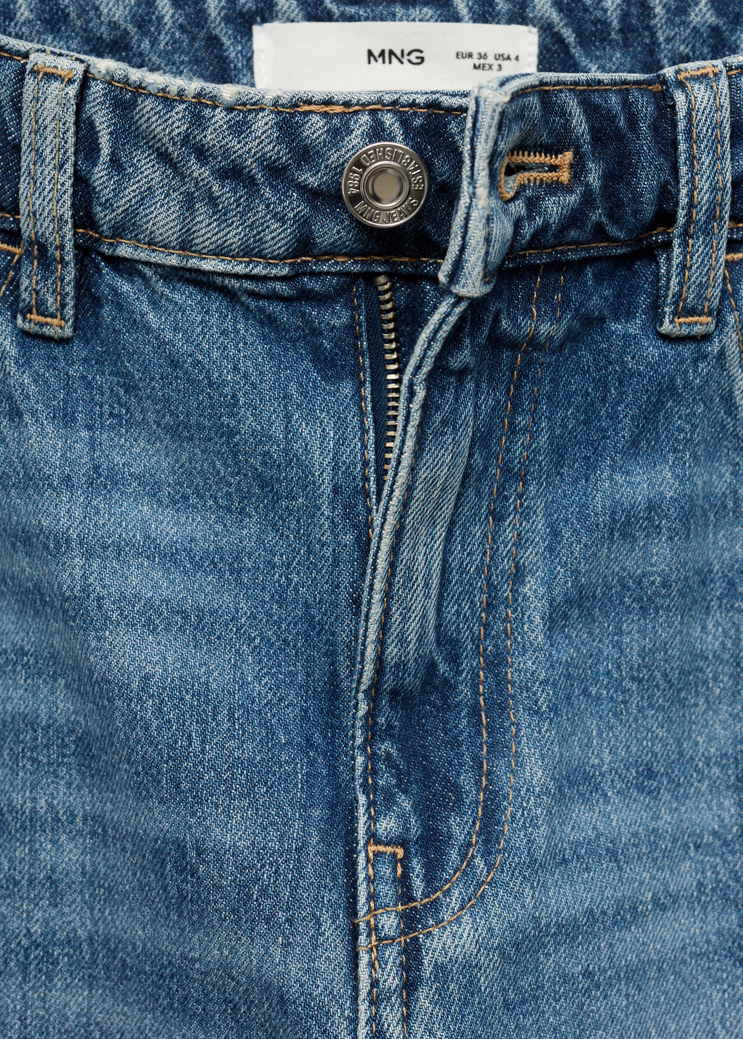 Straight jeans with decorative seams - Details of the article 8