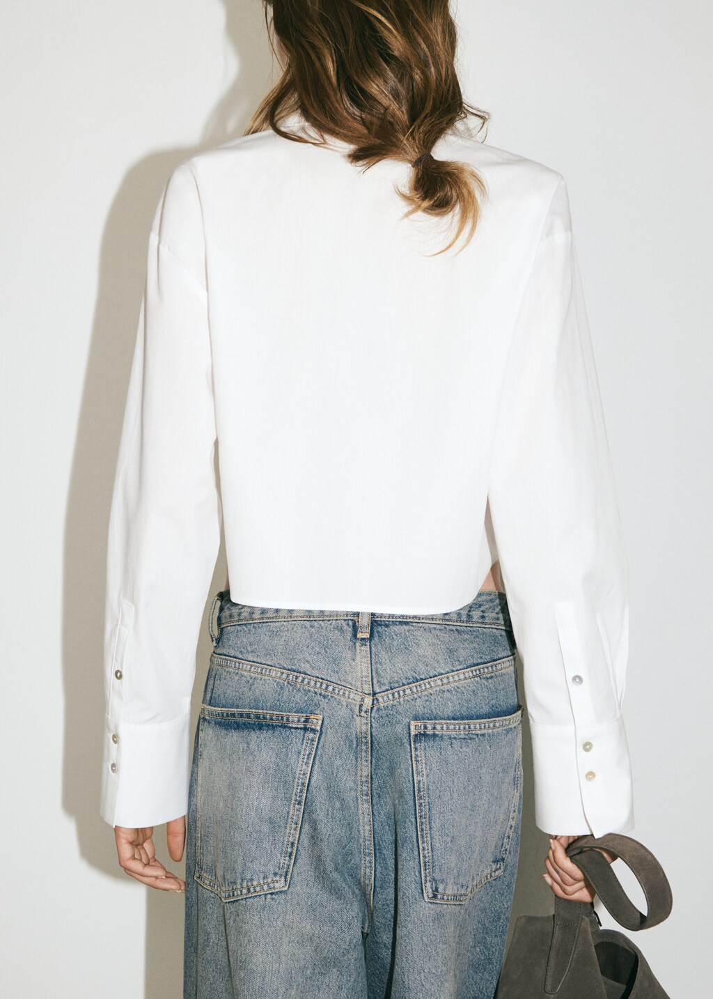 Cropped shirt with pocket | MANGO Niger